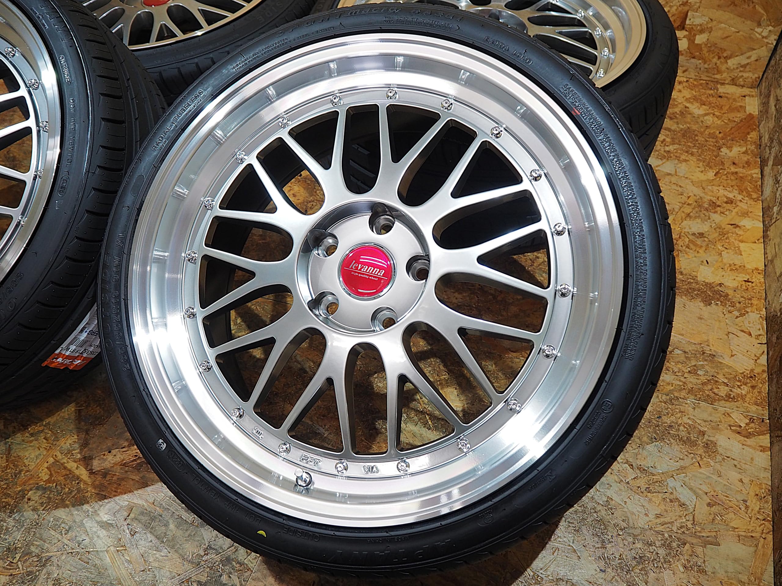 Amazon | levanna V10-EX FFT 19インチ 8.5J+42 5H114.3 ハイパー