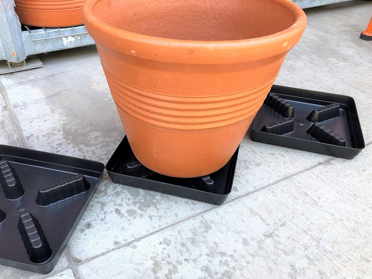 Square Plant Saucer Plastic Plant Trays with Plant Riser Pot Elevator for Indoor Plant pots and Outdoor Potted Plants Planter Tray Water Drainage drip Tray 13-inch by square farmer (50-Pack)