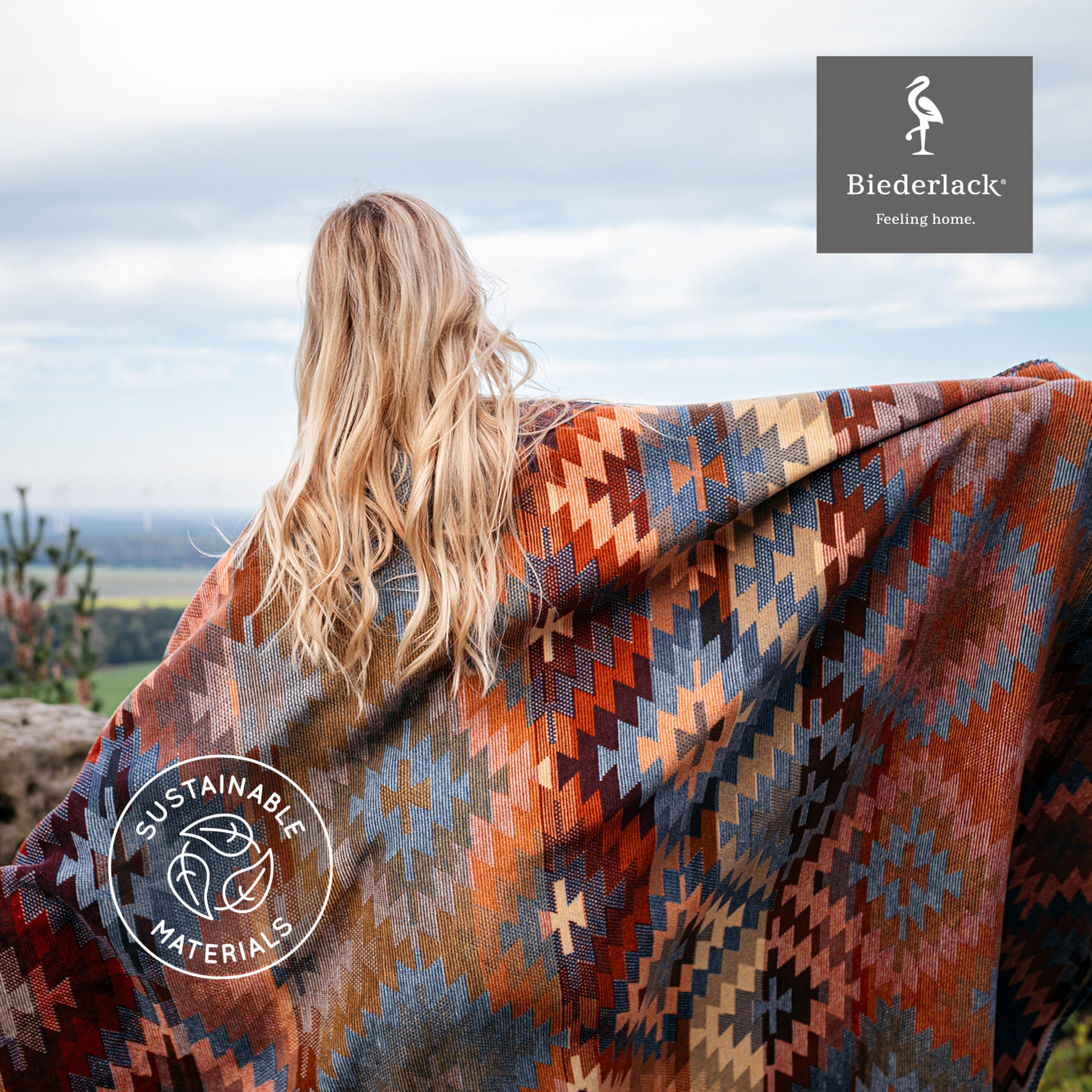 biederlack® Flauschige Kuscheldecke Navajo, Bunte Couchdecke in 150x200 cm | Made in Germany, Ethno Wohndecke in blau-orange, Sofadecke aus Baumwollmischgewebe, farbenfrohe Decke, OEKO-TEX Made in Green