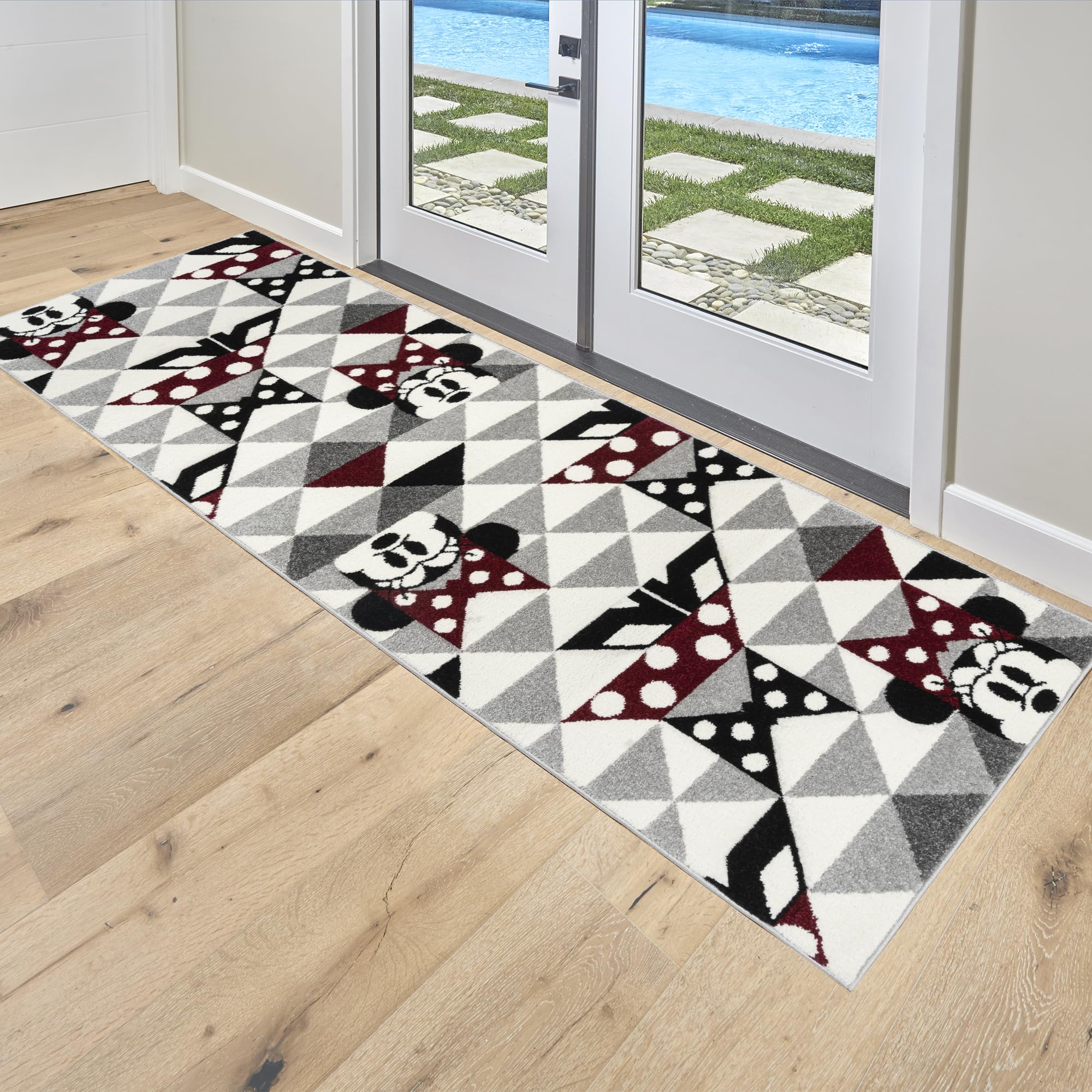 Amazon.com: Gertmenian Disney Mickey Mouse Modern Indoor Rug - 2x8