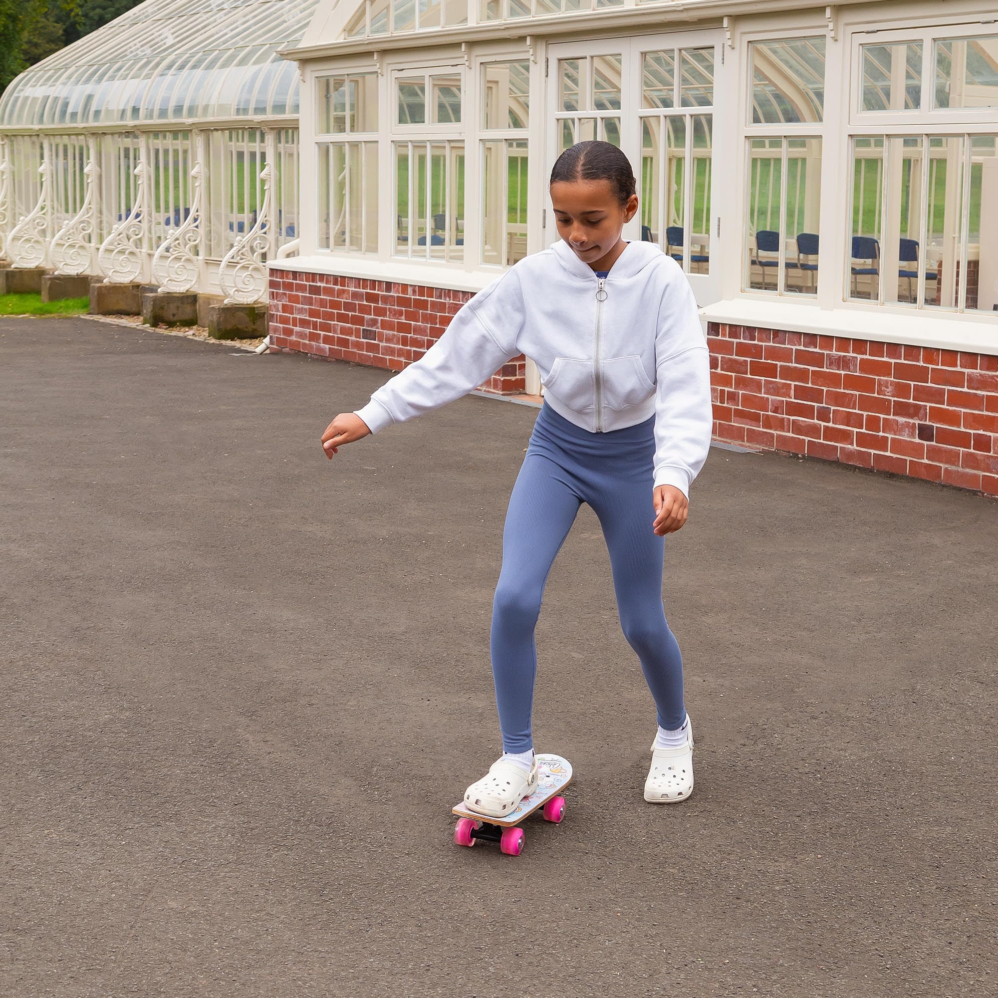 Ozbozz 17" Skateboard Princess Heavy-Duty Flashing Wheels Anti-Slip Grip Wooden Deck Kids Toy