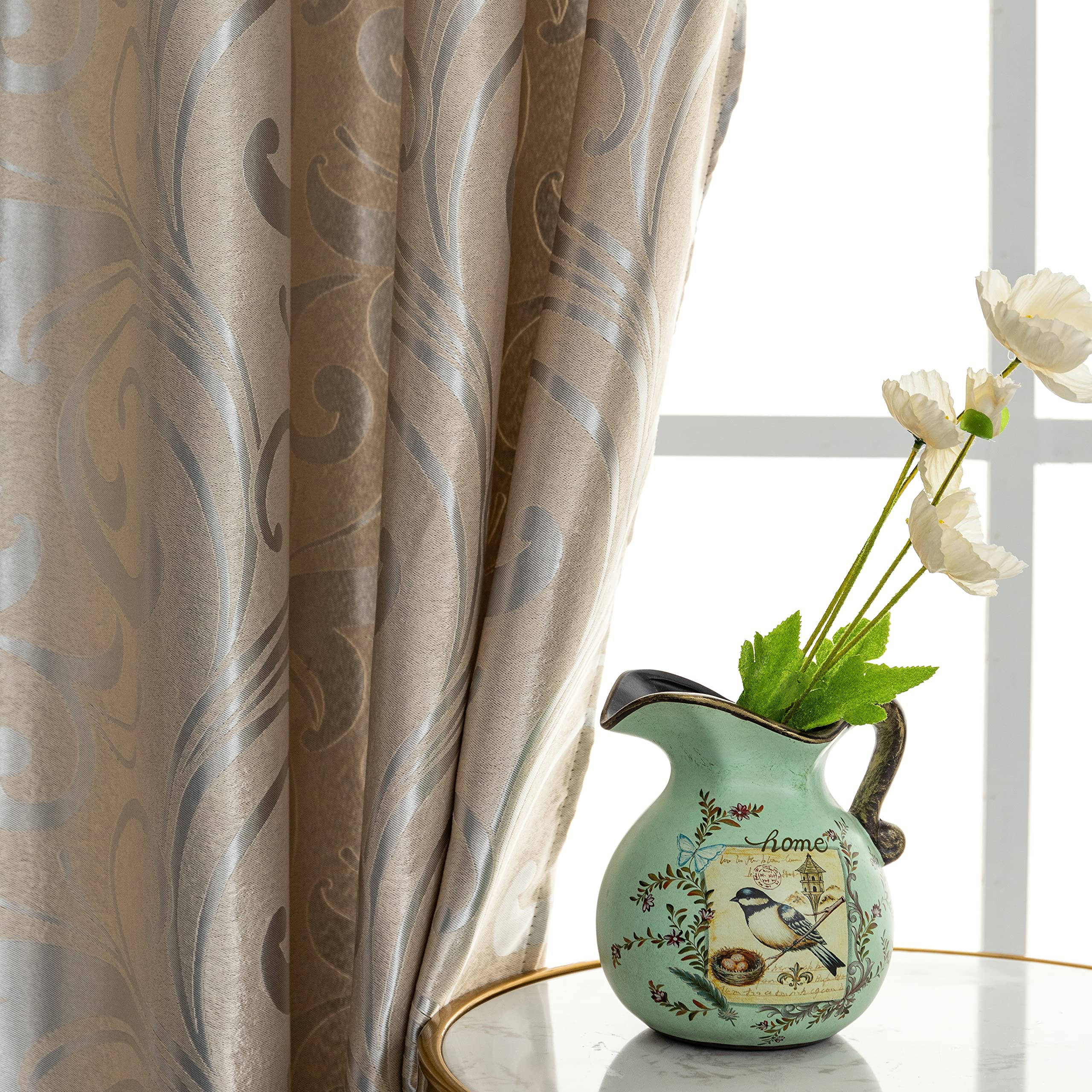 GIRASOLE HOME® Coppia Tende Jacquard Semi Oscuranti Motivo Corinzio Tenda Morbida Termica Isolante per Soggiorno Camera e Interni 2 Pannelli con Occhielli (Beige Corinzio, 140x275cm)