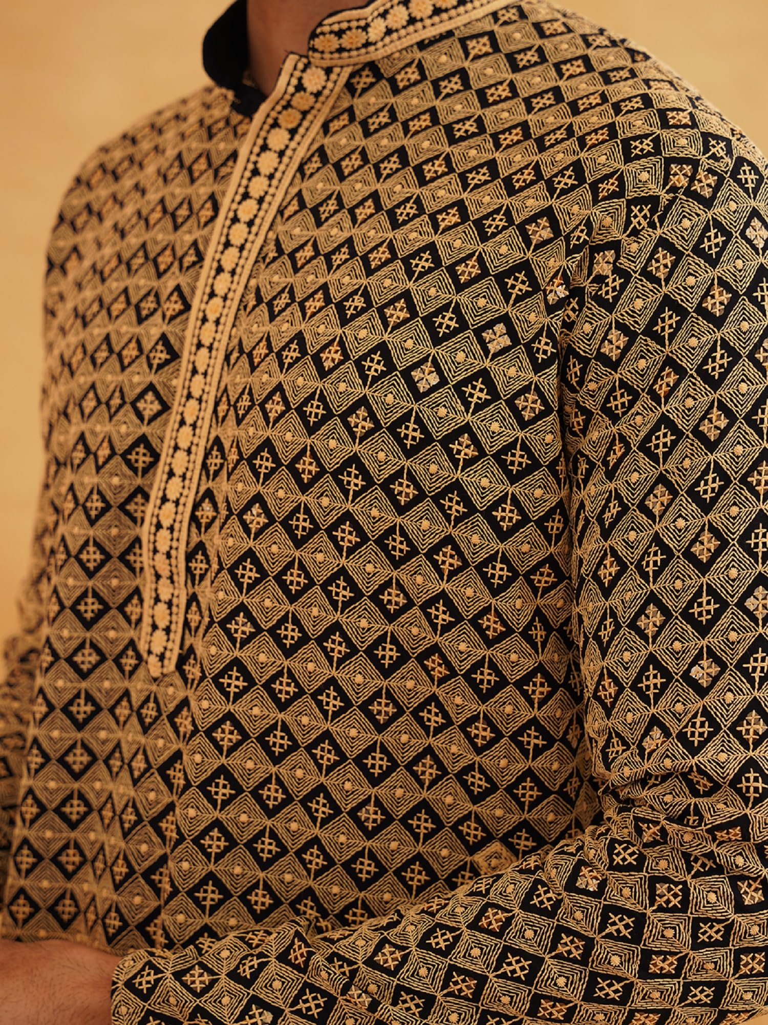 Sojanya (Seit 1958 Herren Baumwolle bestickt Pailletten lange Kurta