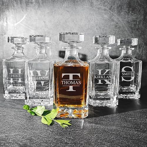 Miniatura 8 de Juego de 5 decantadores de whisky personalizados, decantadores grabados con iniciales o nombres (filigrana), regalos de agradecimiento para padrinos