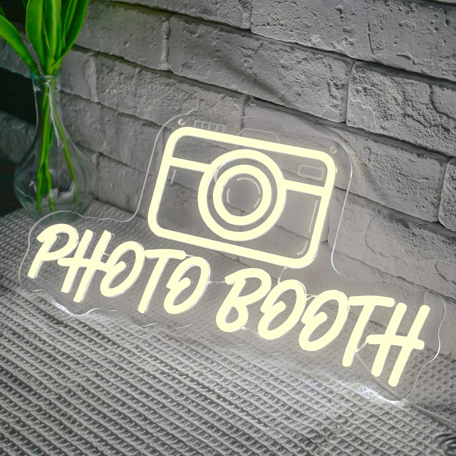 Photo Booth Neon Sign,Dimmable Photo Studio Sign LED Neon Light for Photography Bedroom Wedding Engagement Party Reception Gifts USB powered 5V (15.9 * 8.6 inch)