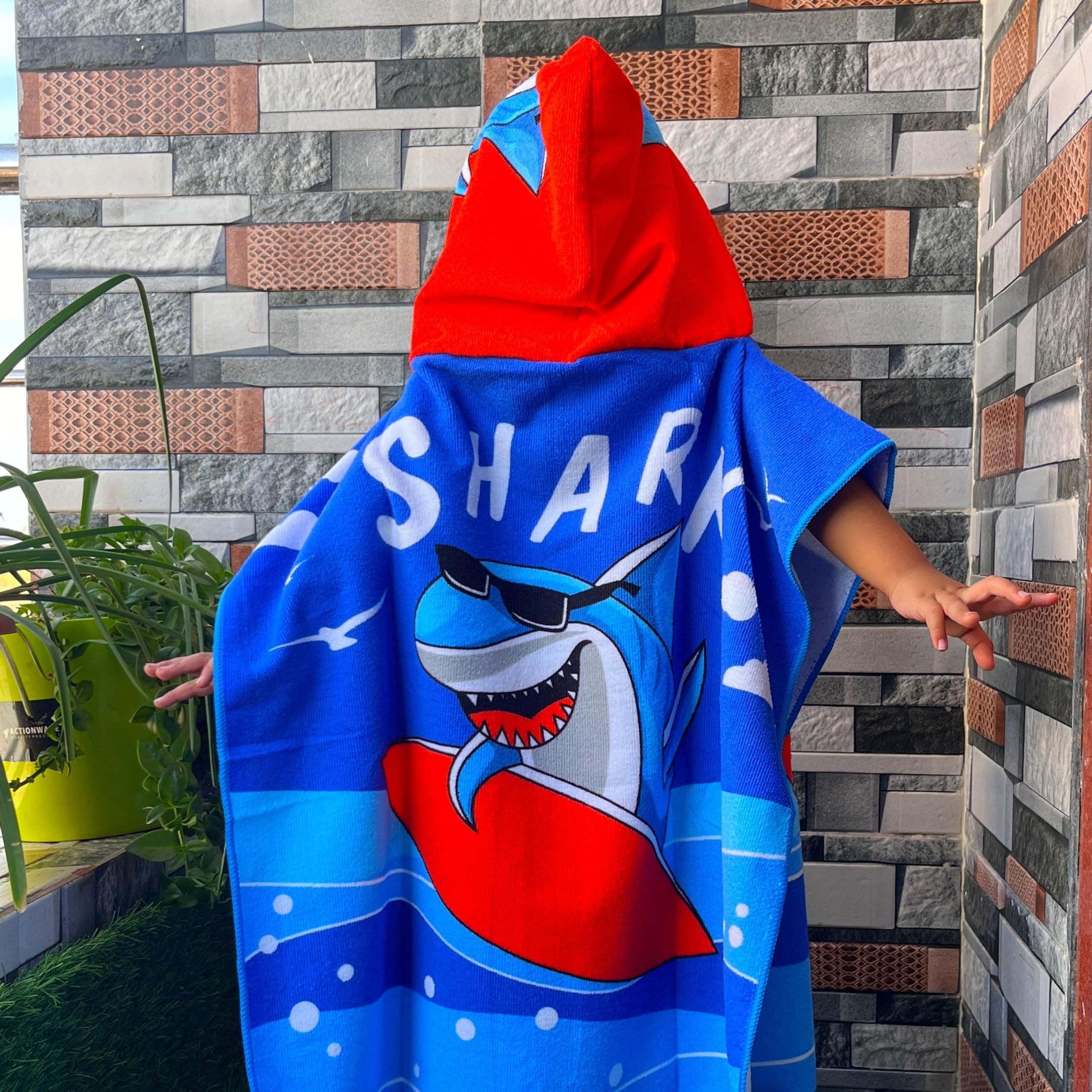 Famyo Hooded Poncho Towel for Kids 1–7 Years, Dark Blue Shark, 60 x 60 cm | Soft Quick-Dry Microfiber Kids Bath Towel | Swimming, Pool & Beach Towel for Boys & Girls for Kids 2