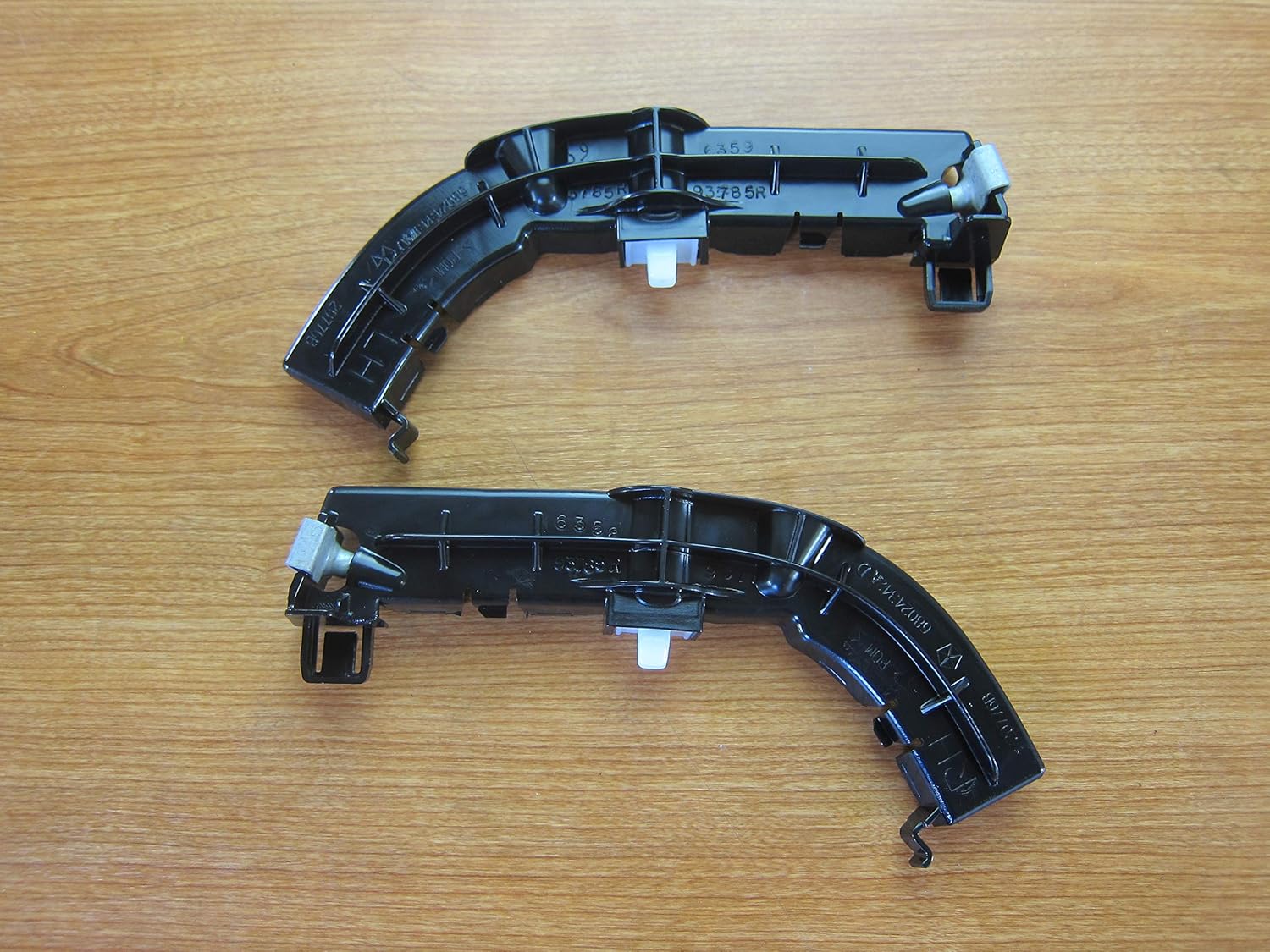 Dodge Challenger Front Right & Left Side Bumper Support Bracket Mopar