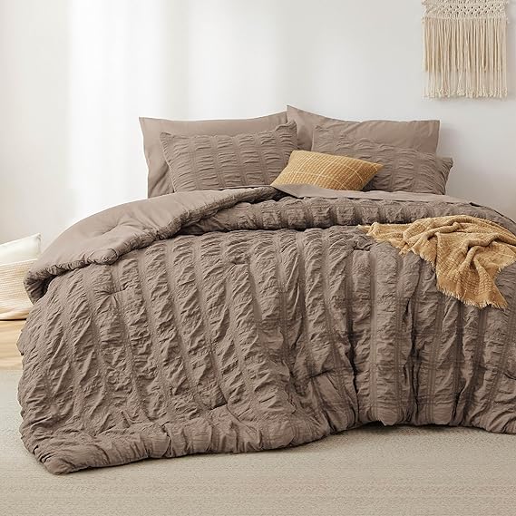 Bedsure Bed in a Bag Queen - 7 Pieces Plaid Seersucker Bedding Comforter Sets, Soft Lightweight Affogat Boho Bed Set with Comforters Queen Size, Sheets, Pillowcases & Shams
