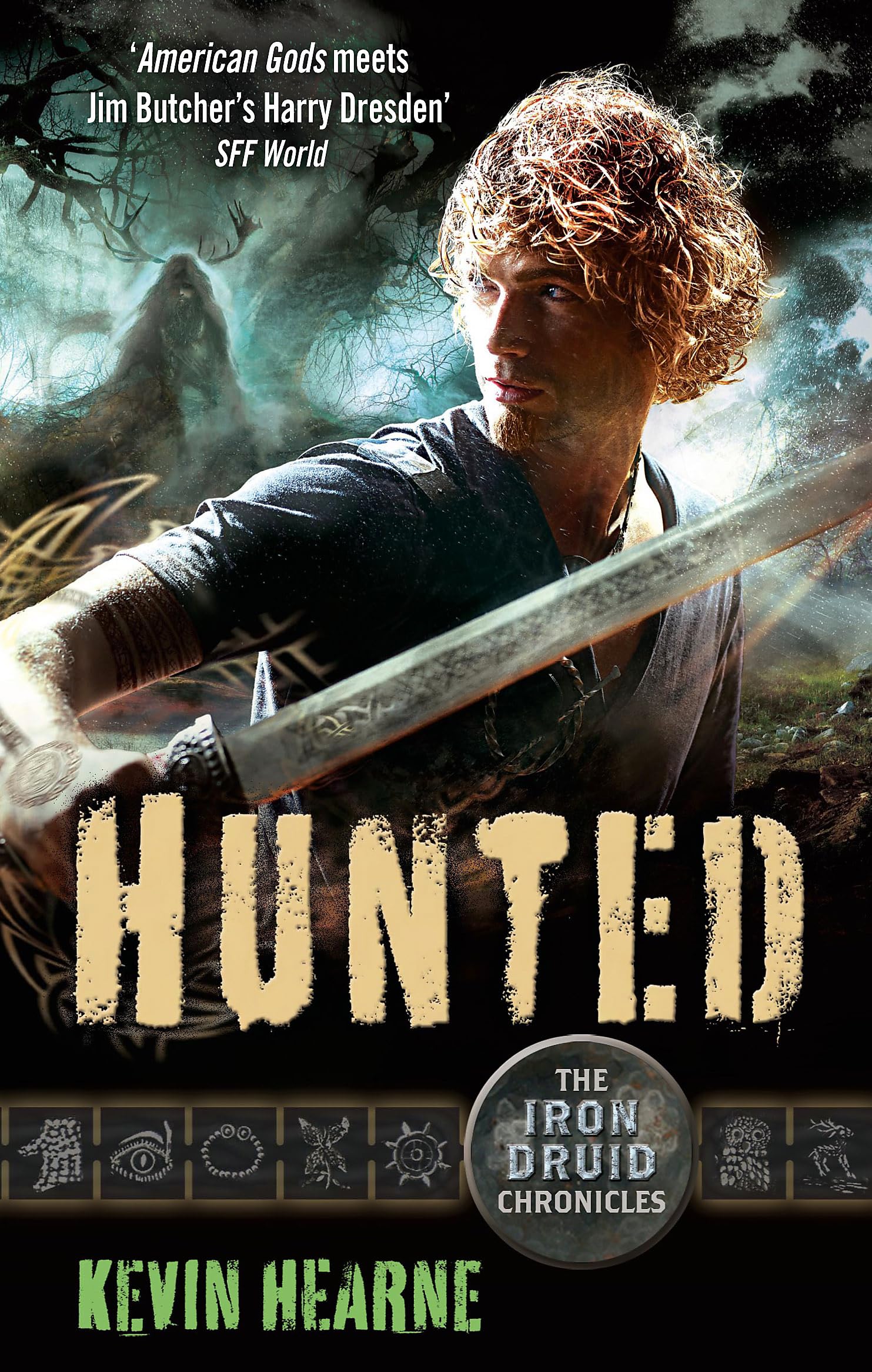 Hunted The Iron Druid Chronicles by Kevin Hearne (Paperback Book)