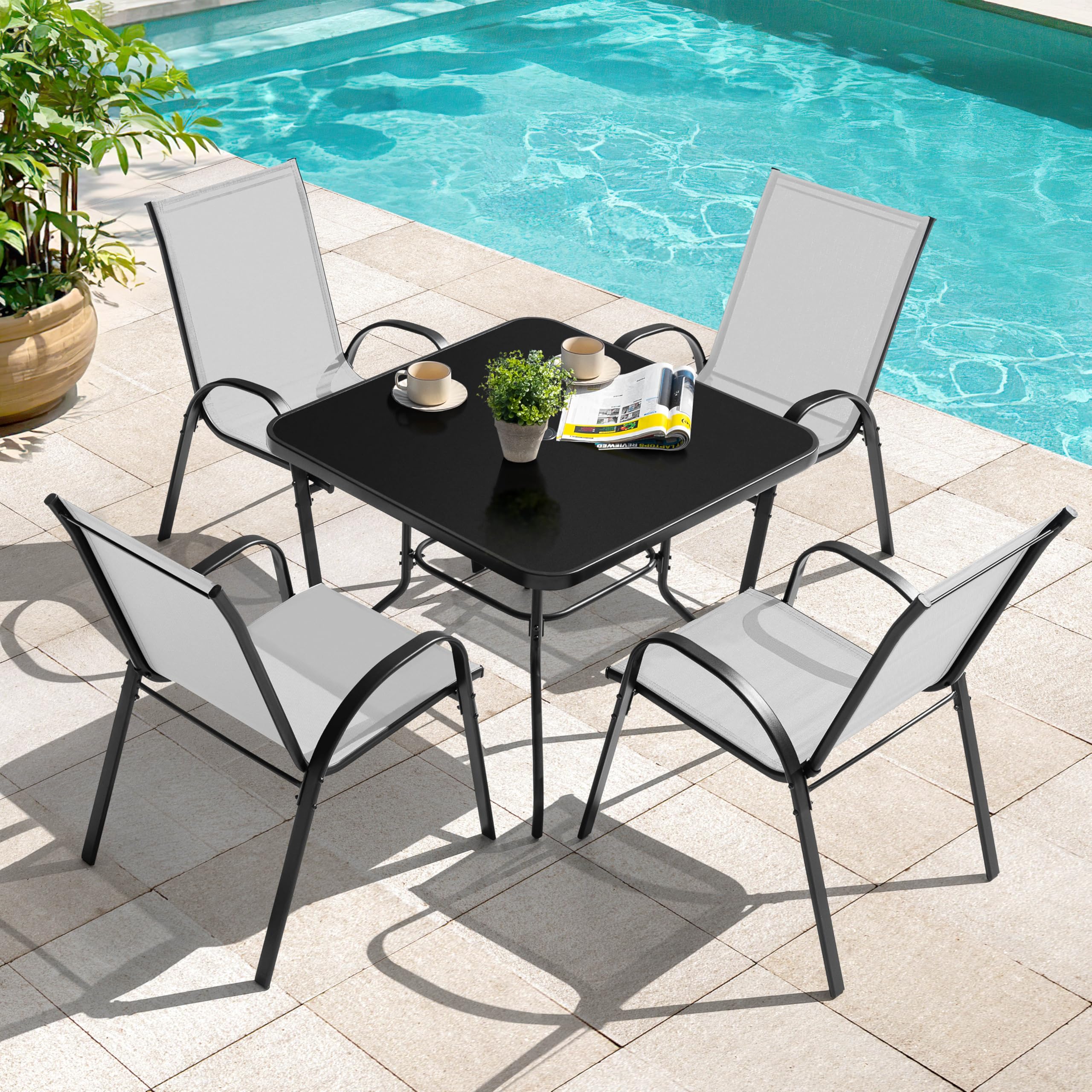 Avestar 5-teiliges Gartenmöbel Set, Garten-Essset für 4 Personen, 4 stapelbare Stühle und EIN quadratischer Tisch aus Metell, für Rasen, Balkon, Garten, grau und schwarz