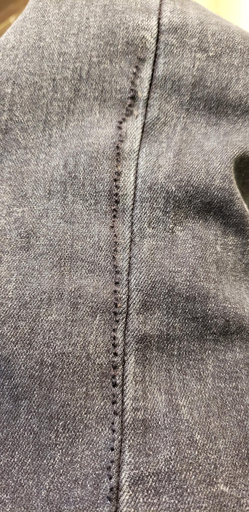 IZOD Men's Comfort Stretch Straight Fit Jean