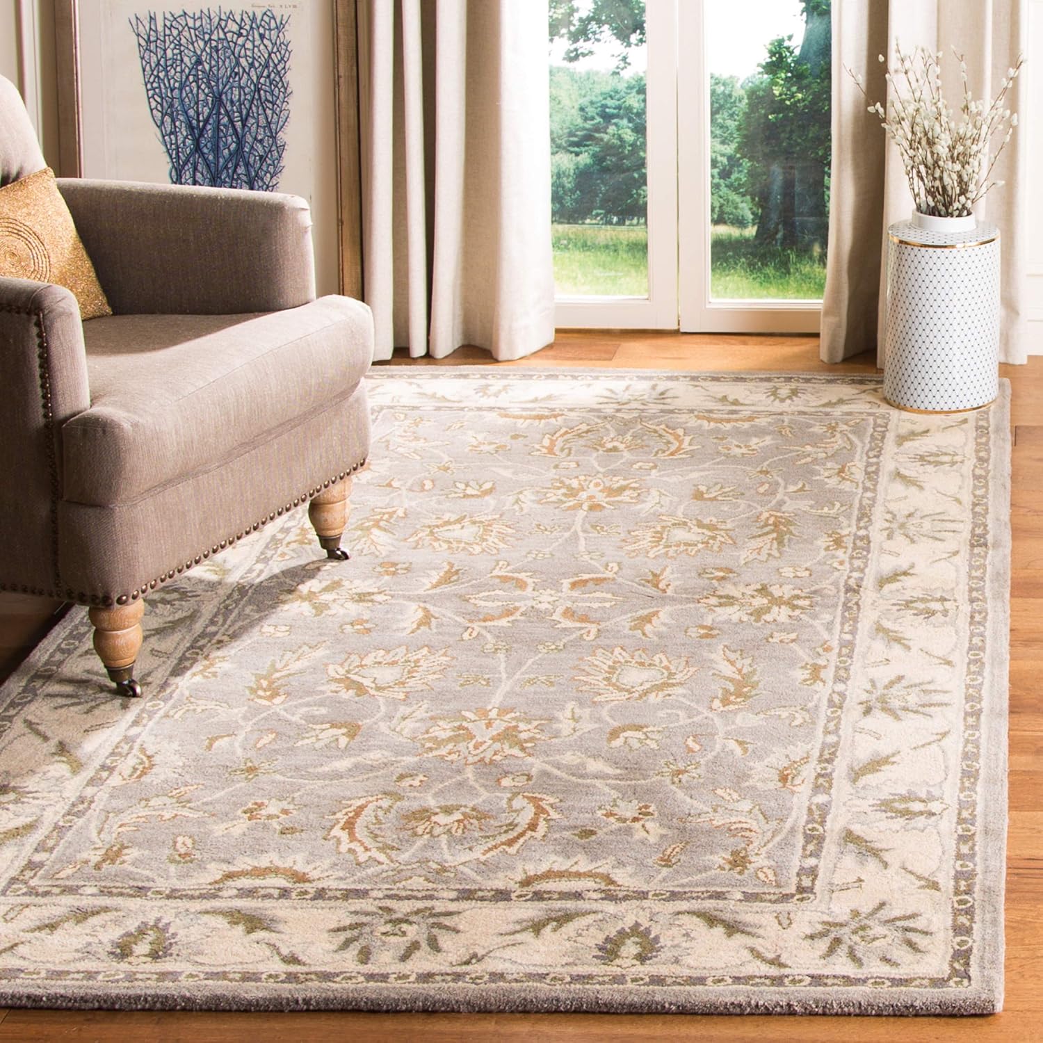 SAFAVIEH Heritage Collection Area Rug - 5' x 8', Grey & Beige, Handmade Traditional Oriental Wool, Ideal for High Traffic Areas in Living Room, Bedroom (HG863A)