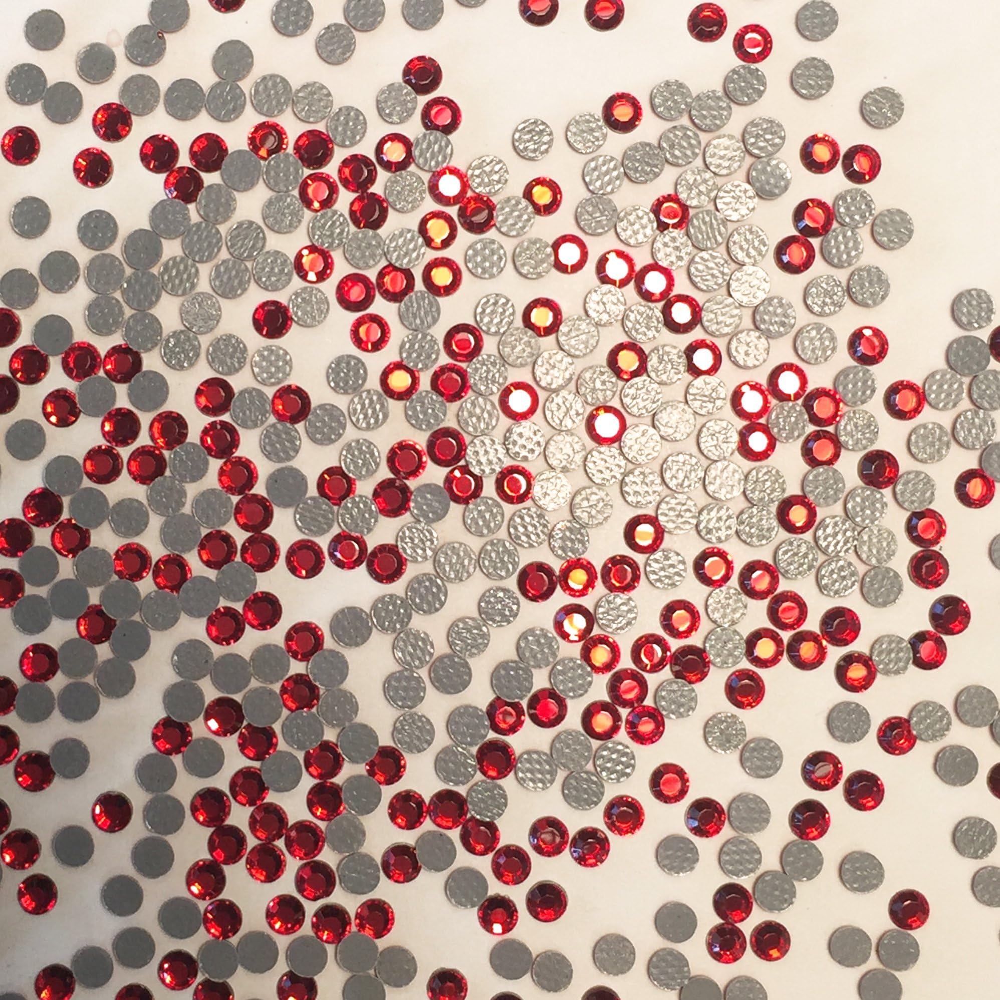 ss6 (2mm) Crystal Hot Fix Rhinestones 20 Gross (2,880 Stones/pkg) - Genuine Korean Hotfix Stones - Lt. Siam (Red)