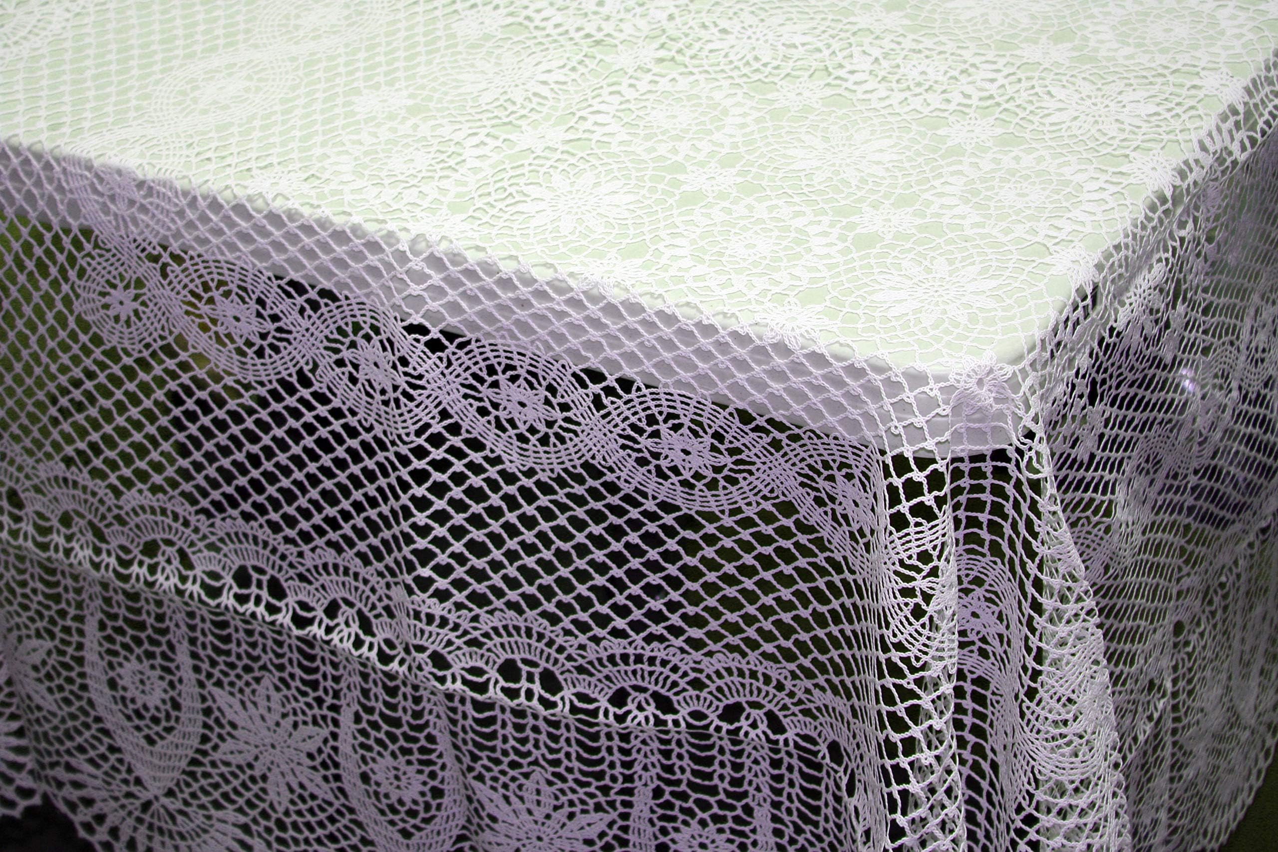 Tablecloth Vinyl Crochet, Easy Clean, Wipeable, Stain Resistant, White 70" to 72 Inches Round