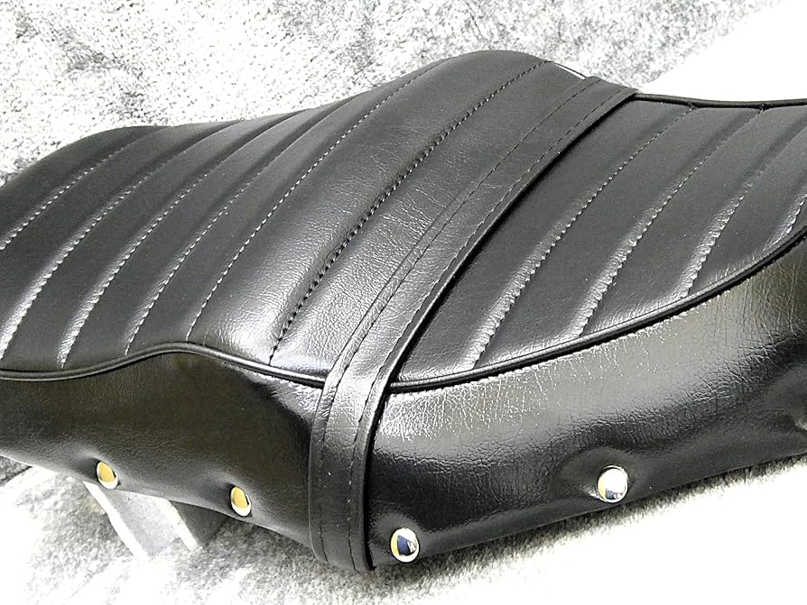 GB350Sエス 鋲打ち 黒皮 標準 タックロールシート /ブラック 完成品 Amazon | GB350 タックロールシート/ GB350 (黒皮 鋲打ち
