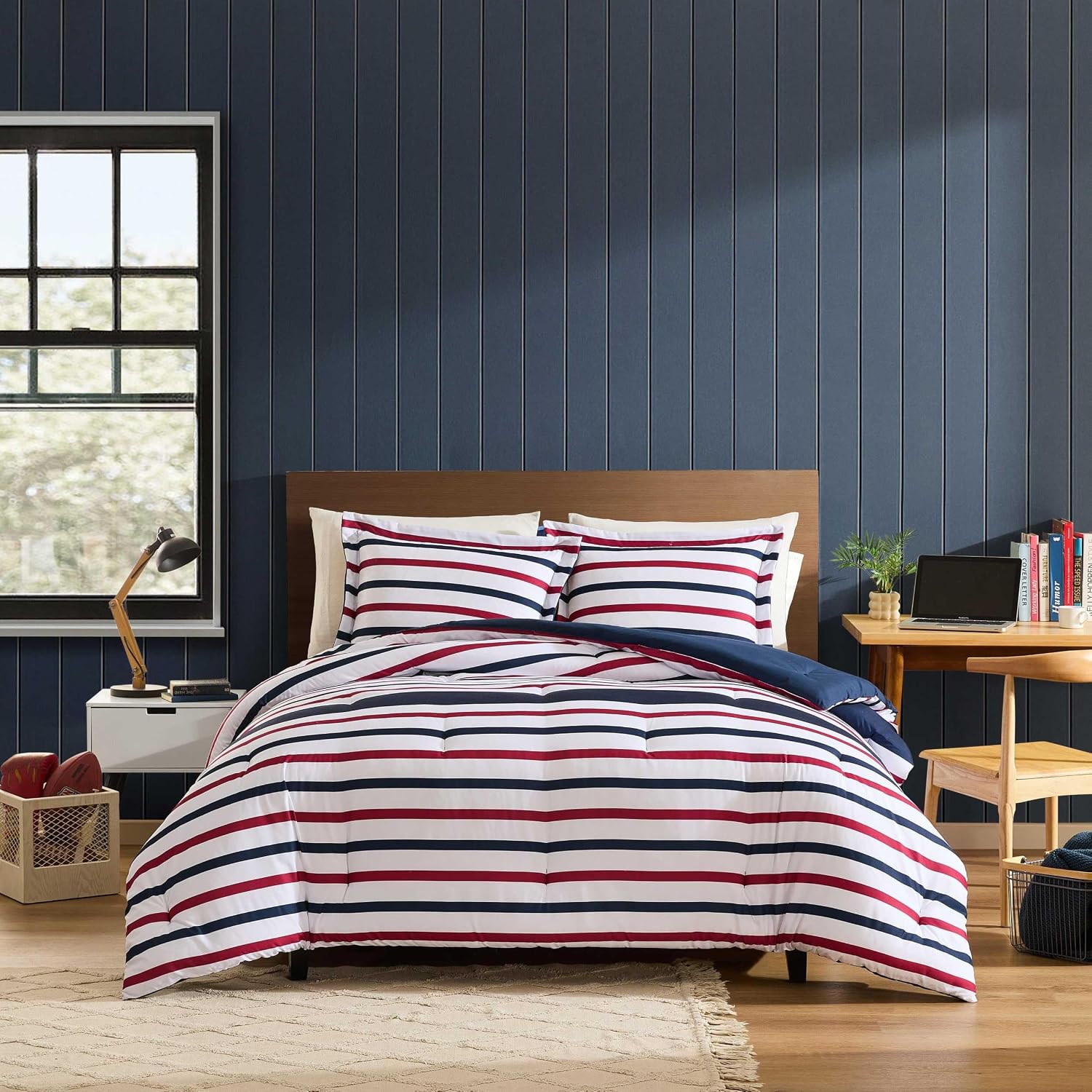 Nautica - Queen Comforter Set, Soft & Reversible Coastal Bedding with Matching Pillowcase, Nautical Striped Bed Set, Clove Hitch Stripe/Solid Blue