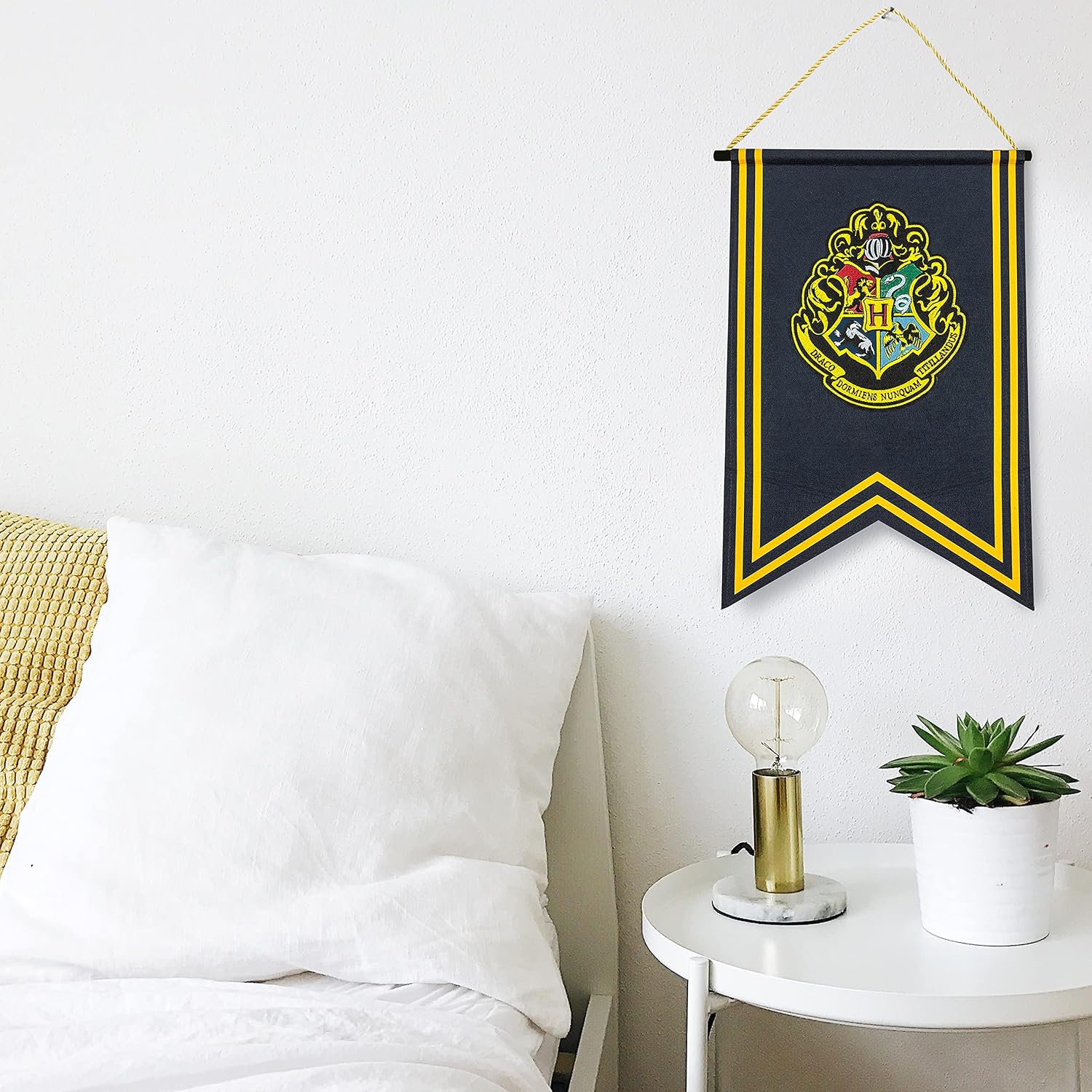 Cinereplicas Harry Potter - Wall Banner Hogwarts - Official License, multicoloured, 30 cm x 44 cm - Image 3