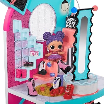 L.O.L. Surprise! OMG Mall of Surprises - Playset with 50+ Surprises - Playhouse with 2 Floors Movable Elements & Café - For Children from 4 Years