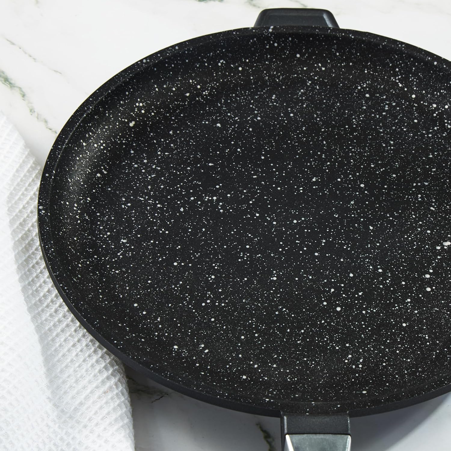 Berghoff EuroCAST Cast Aluminum Nonstick 10" Pancake Pan