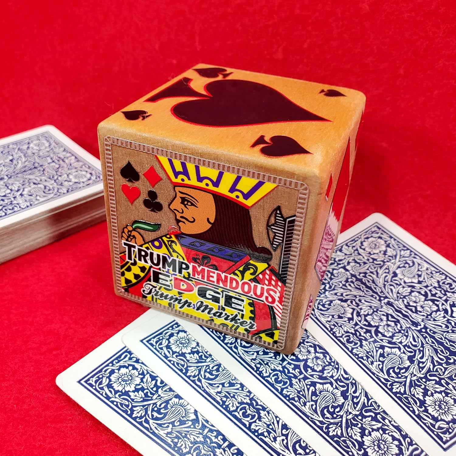 Trumpmendous Edge Suited Trump Marker or Indicator - Pips in Center and All 4 Corners of Each Side, for Playing Card Games - Made in USA