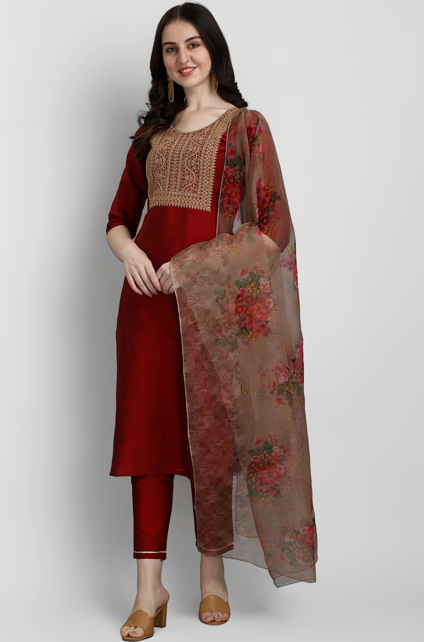 VredeVogel Women Silk Blend Kurta Pant with Dupatta Set