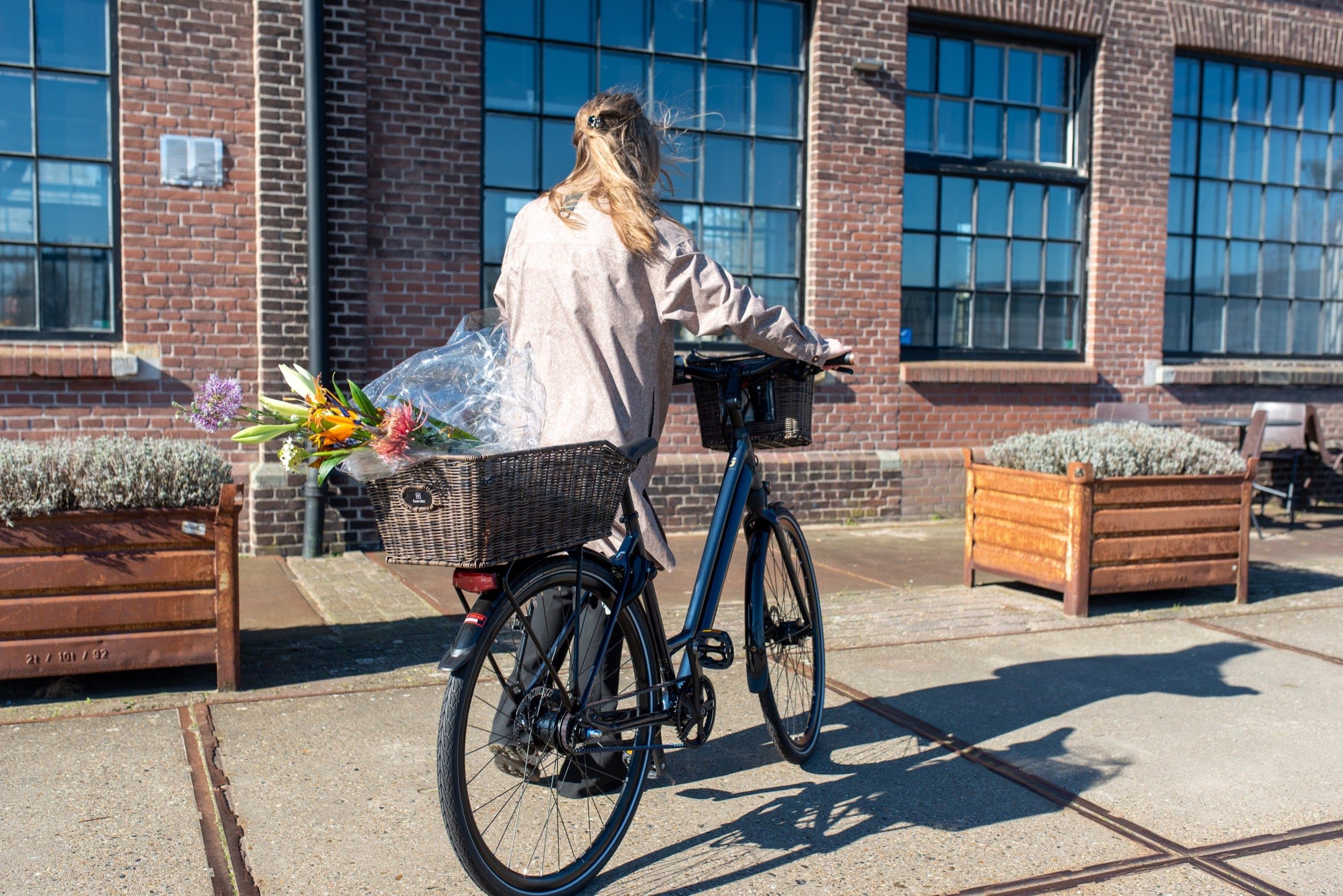 FastRider Panier de Vélo Arrière et Avant Sverre, Panier Vélo 30L, Résistant à l'eau, Montage Fecile, Bike Basket - Brun