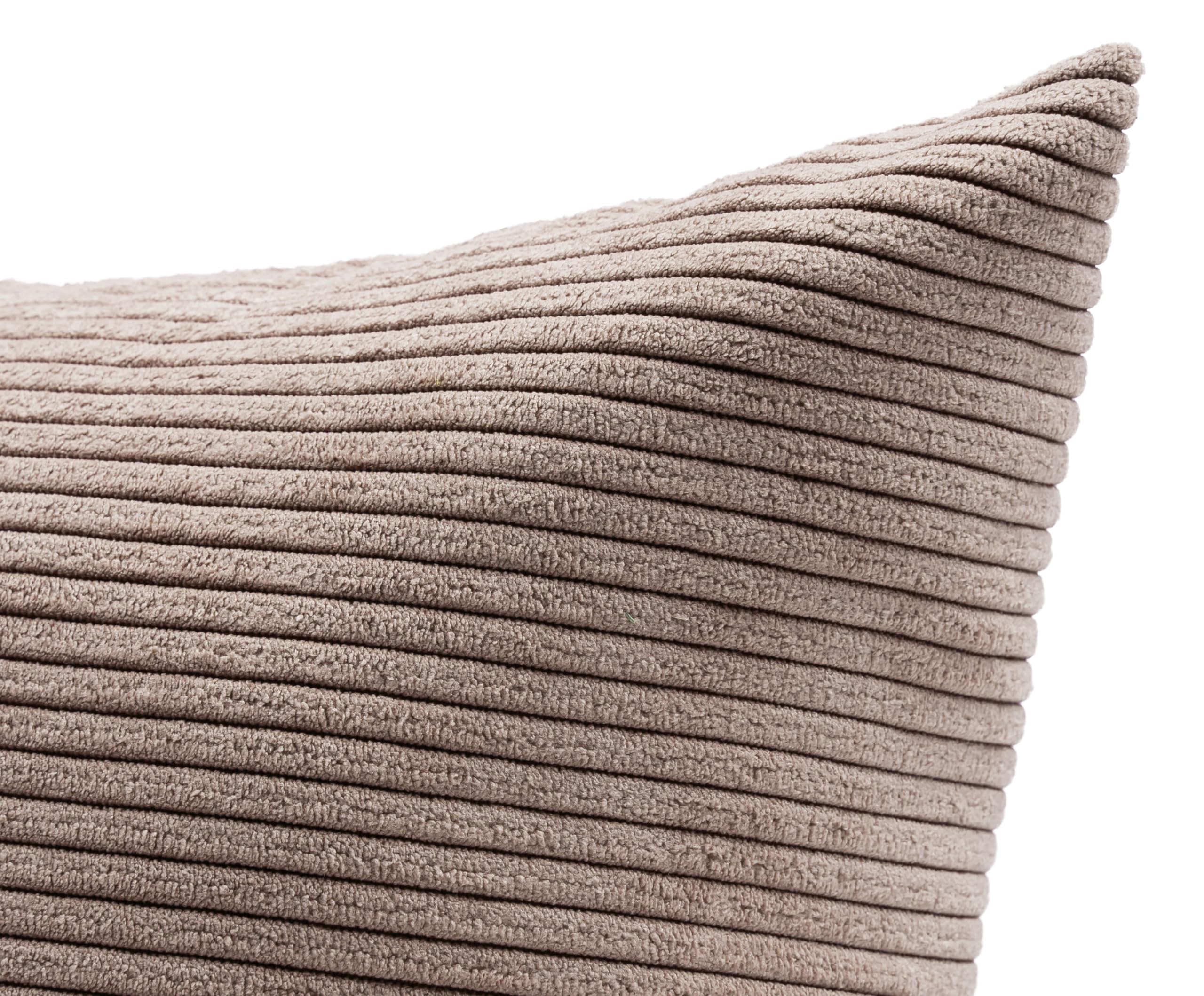 Gözze - Kissen Capri, Dekokissen in Feincord-Optik, Weiches Sofakissen mit Füllung, 100% Polyester, 30 x 50 cm - Taupe (Packung mit 4)