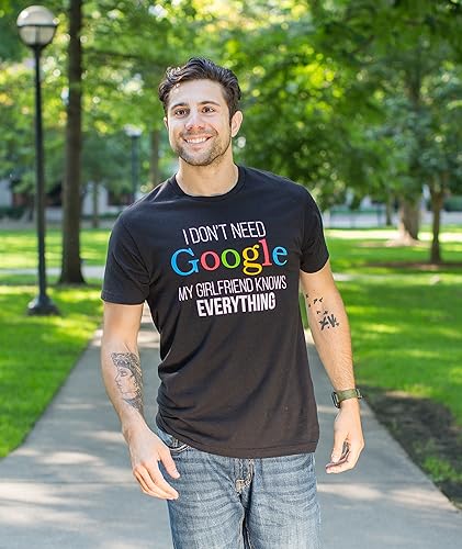 Miniatura 5 de I Don't Need Google, My Girlfriend Knows Everything!  Funny Boyfriend T-Shirt