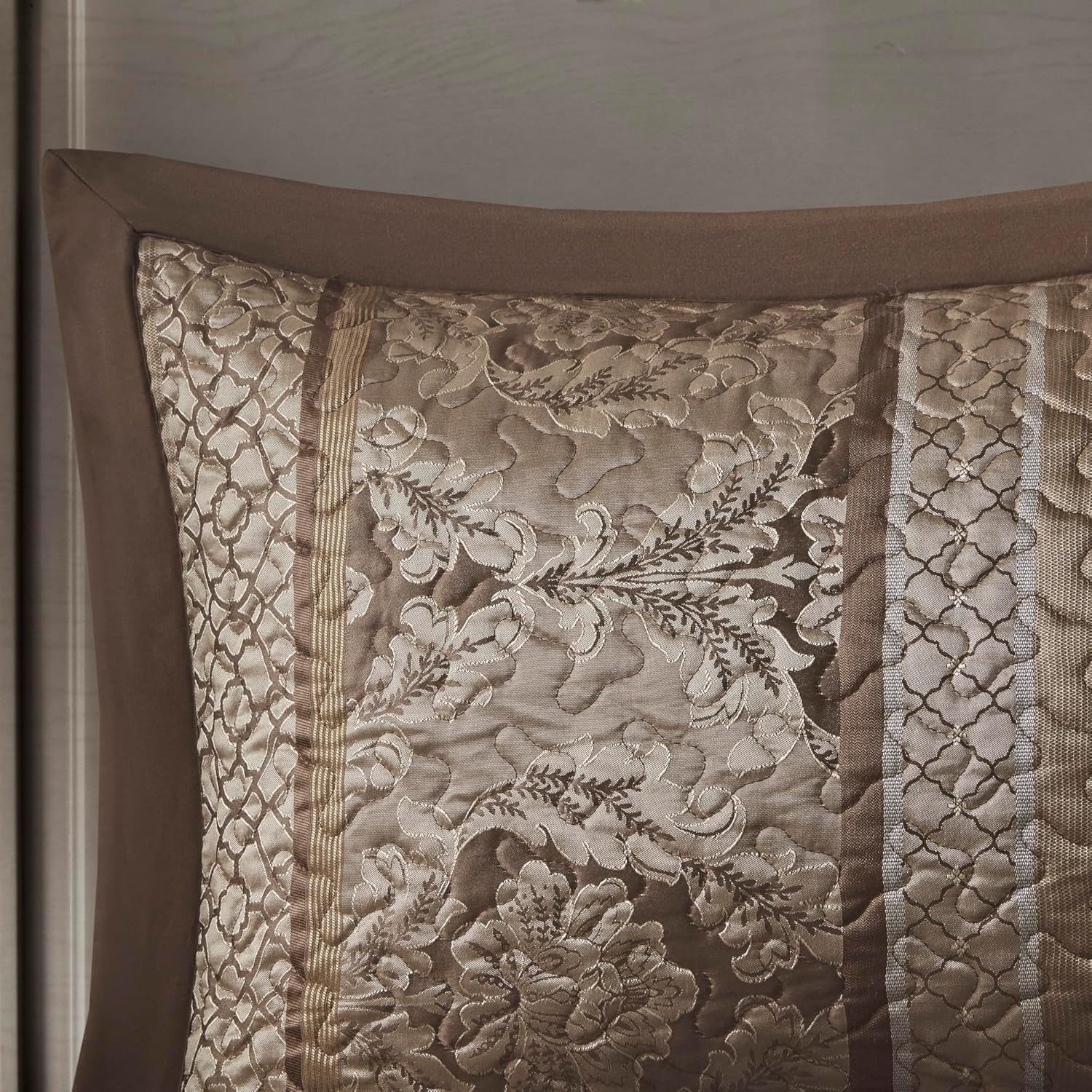 5 Piece Reversible Jacquard Bedspread Set Brown/Gold Queen