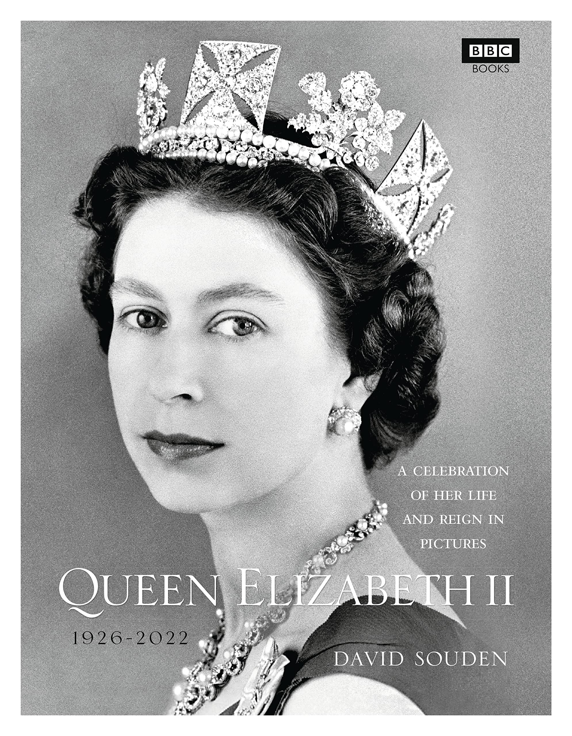 Livre Reine Elizabeth II, le cadeau idéal pour amateurs d'histoire anglaise