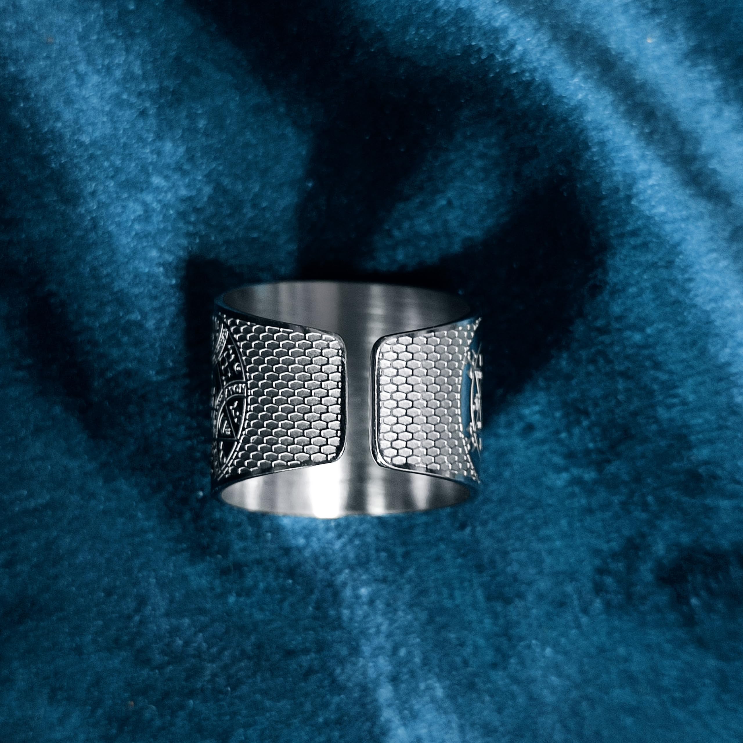 SIMBOLIKS Tetragrammaton anillo Ajustable Tetragramaton Pentáculo Pentagrama Amuleto de buena suerte anillo ajustable para hombre eficaz para combatir el mal del ojo, las envidias, entidades negativas