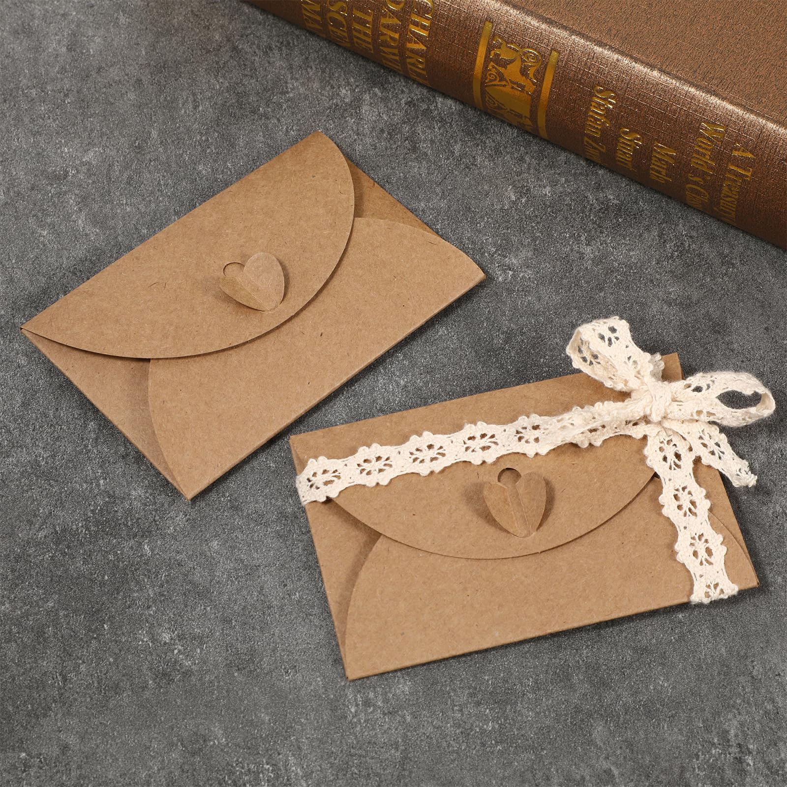 25 sztuk mini kopert 10,5 x 7 CM z zapięciem kształcie serca - zestaw kart i kopert z papieru kraftowego na prezenty, do biznesu, na pozdrowienia, na wesela