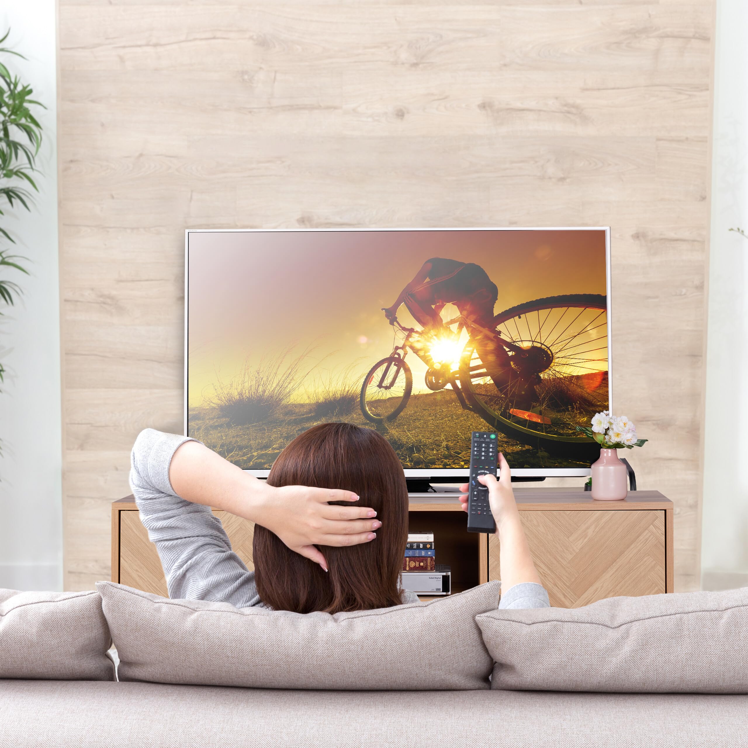 Relaxdays Mobile TV Soggiorno, HLP: 60x120x38 cm, Mobiletto Basso Porta Televisore da Salotto, Industriale, Legno Chiaro