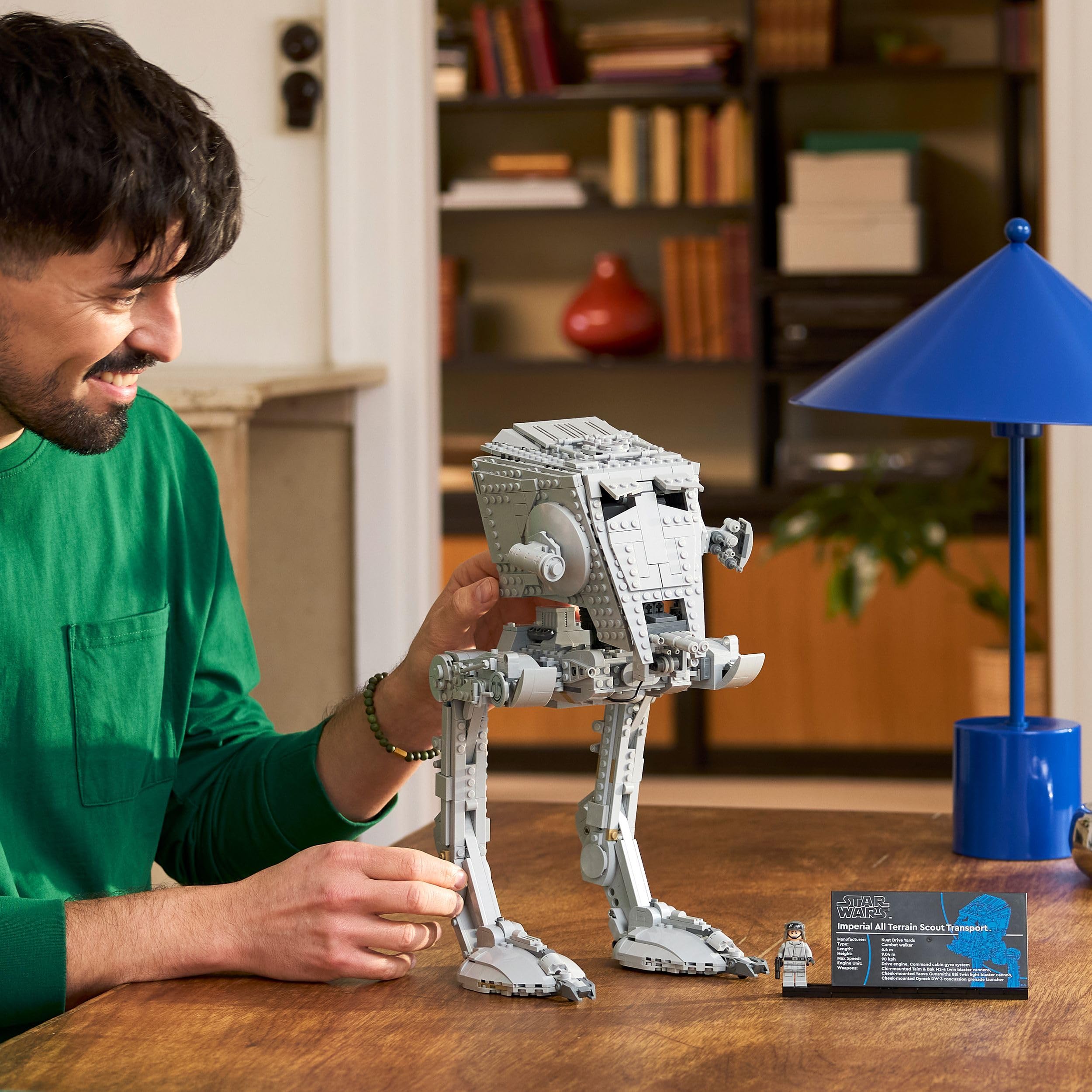 LEGO Star Wars AT-ST Kampfläufer - Bauset für Erwachsene - UCS Modell zum Ausstellen mit Minifigur & Informationstafel - Sammlerstück & Geschenk für Fans - 75417