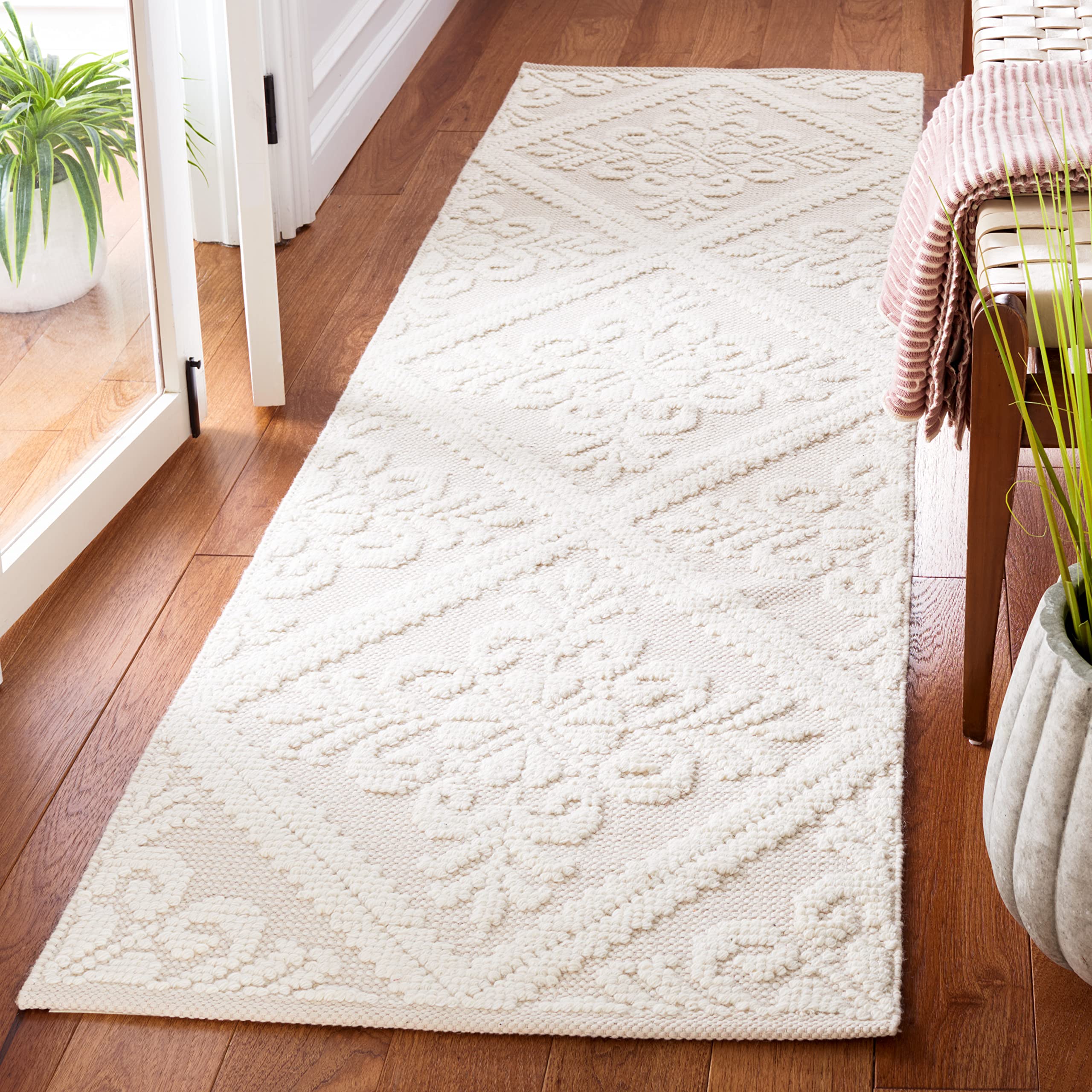 SAFAVIEH Vermont Collection Runner Rug - 2'3" x 8', Ivory, Handmade Wool & Cotton, Ideal for High Traffic Areas in Living Room, Bedroom (VRM101A)