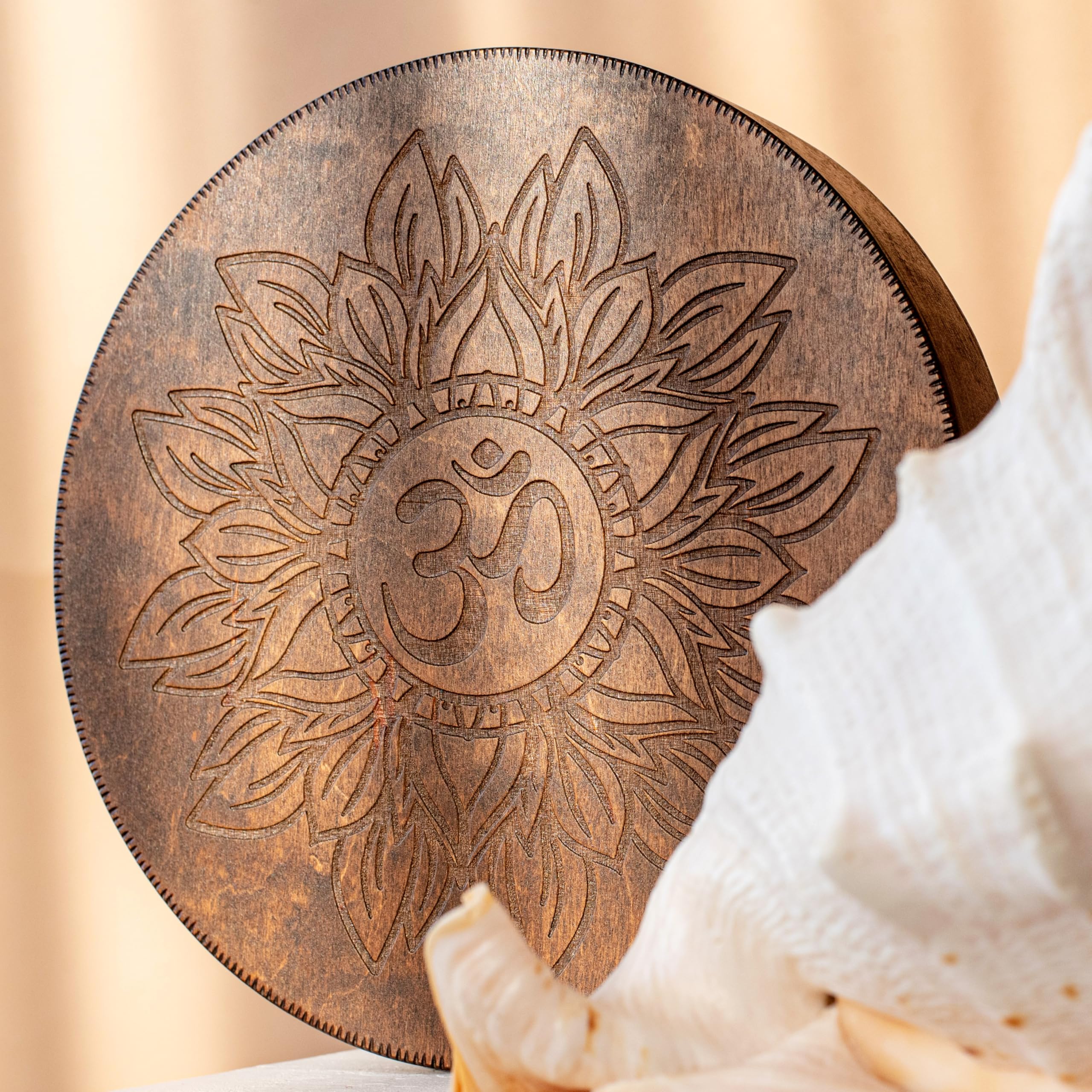 Rain-Fall Disc 8,6 Zoll Ozeantrommel aus Holz, sanfter Regengeräusch für Klangbad, Meditation & Klangheilung, Blume des Lebens & AUM Design