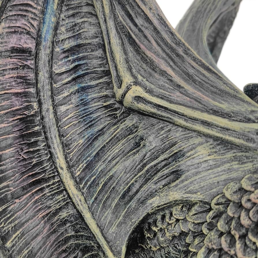 k722r121 見事なまでの彫刻 天板が開く収納ミニテーブル 鍵付き ドラゴン k722r121 見事なまでの彫刻 天板が開く収納ミニテーブル 鍵付き