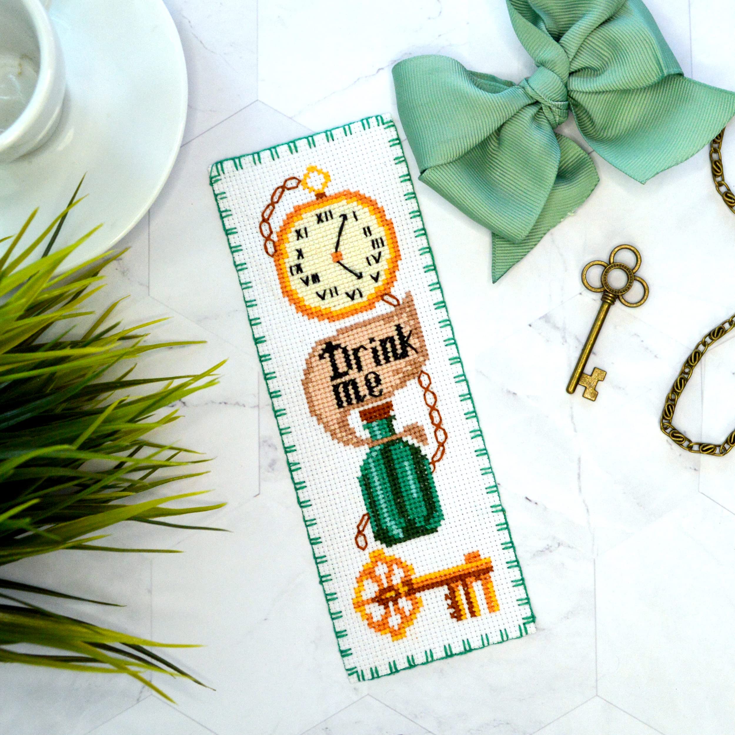 Kreuzstich-Lesezeichen-Set 'Hochsommer' – 16-teilig Mit Aida-Leinwand & Vorsortierter Zahnseide | DIY Für Erwachsene, Inkl. Papiermuster