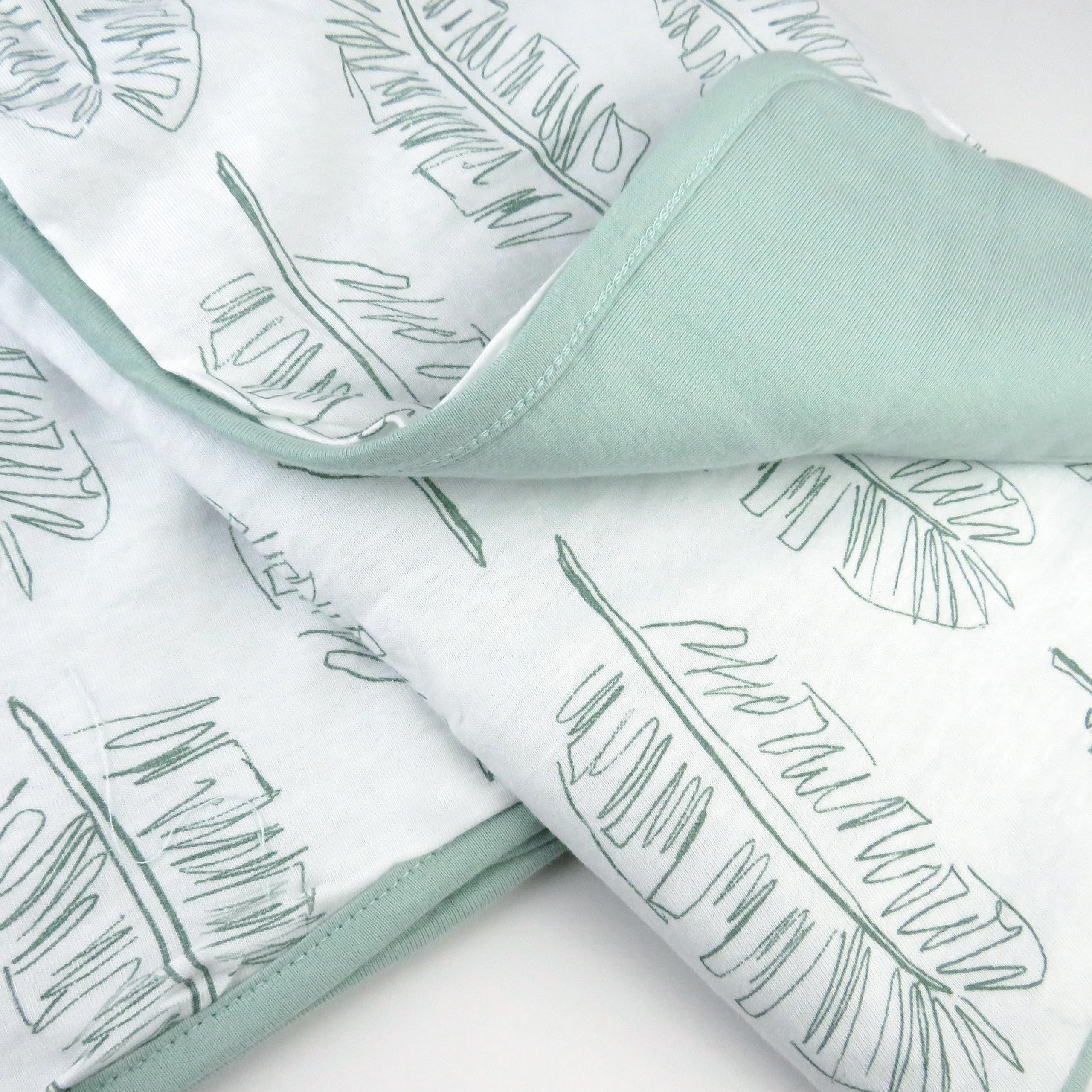 HonestBaby Manta acolchada reversible y ligera, salvia de hoja jumbo, talla única