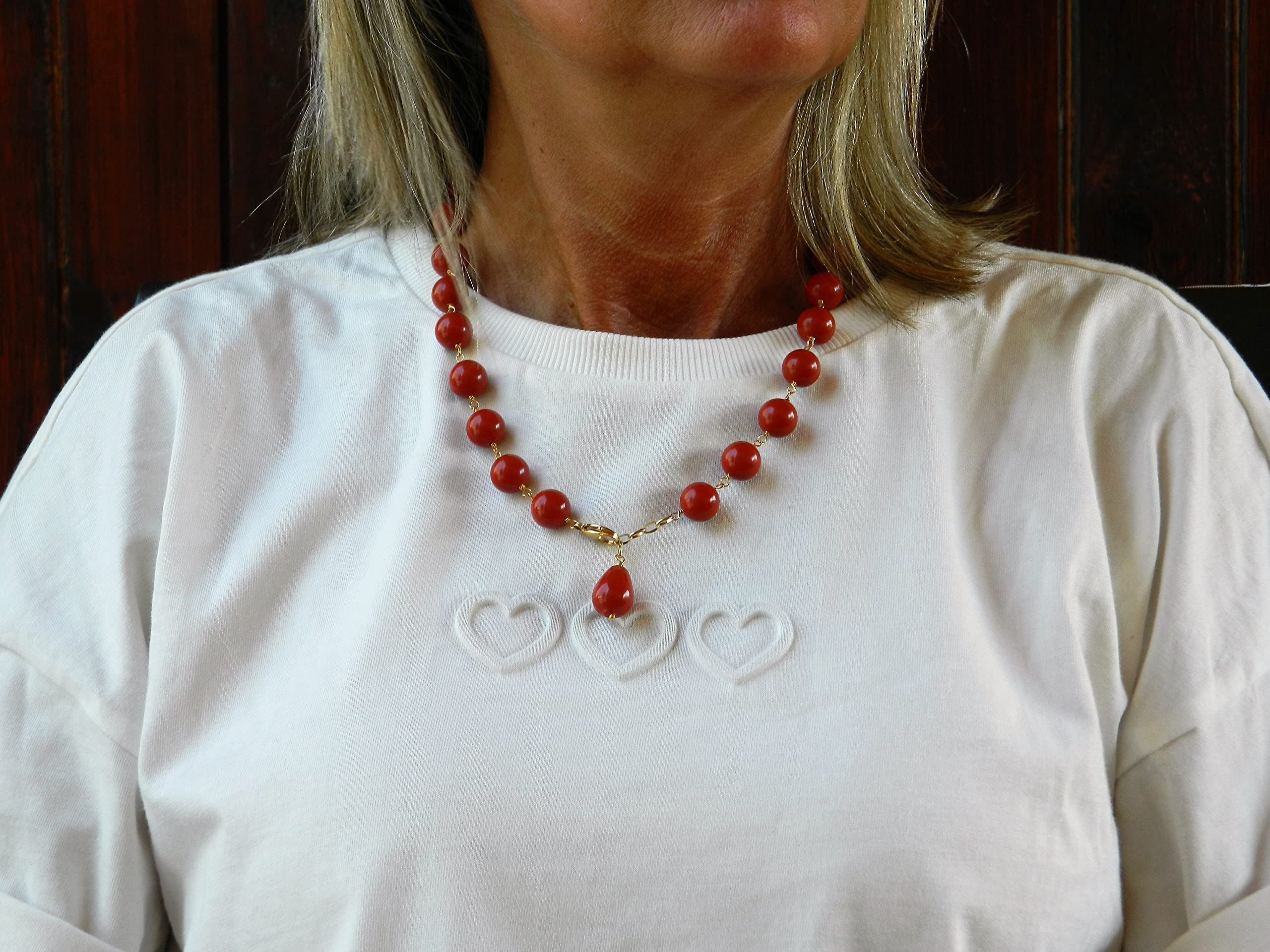 Collana Donna Girocollo con Palline 12 mm e Goccia in Pasta di Corallo Rosso Sardegna – Argento 925 Placcato Oro – Handmade in Italia – Elegante, Anallergica – DodiGioielli