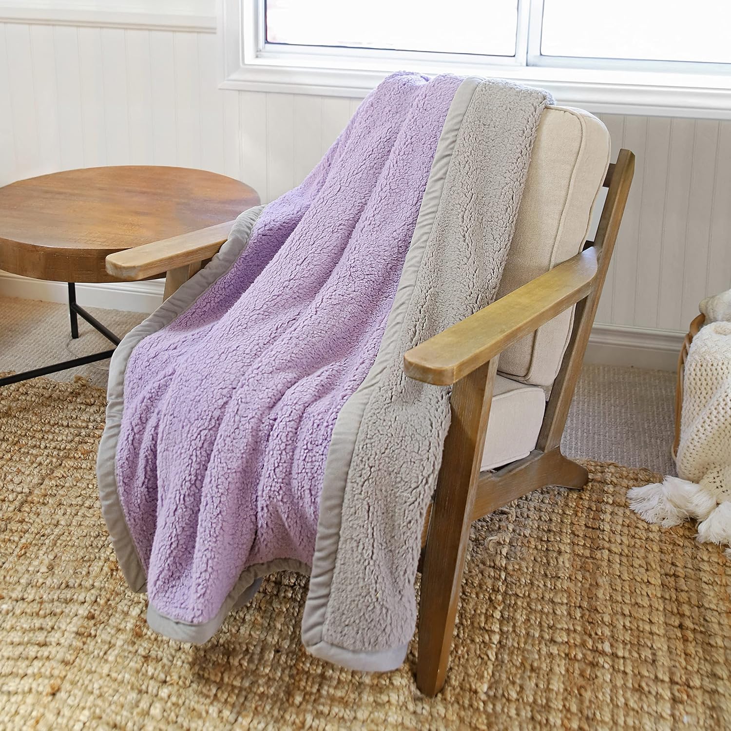 Catalonia Reversible Lavender Sherpa Throw Blanket, Super