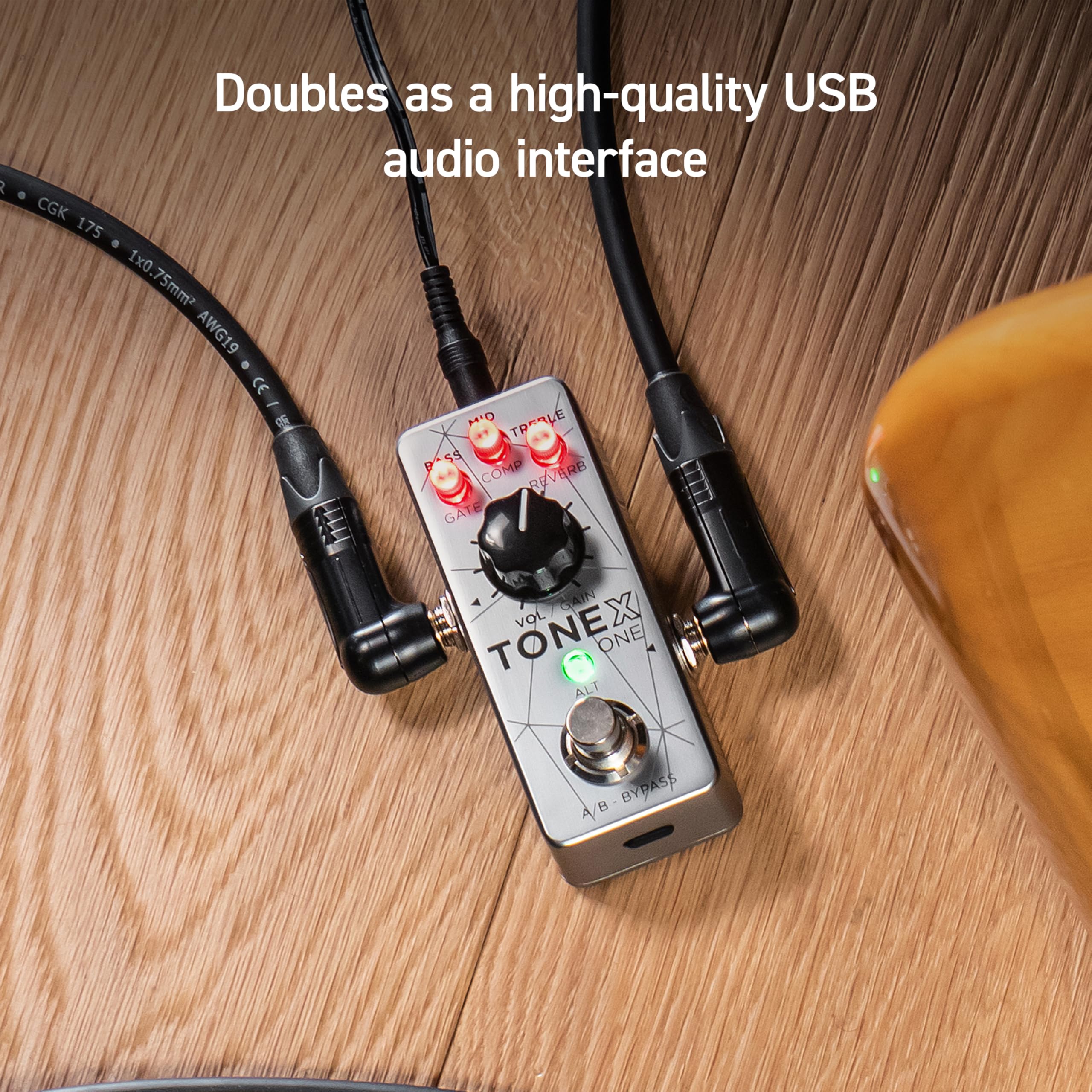 TONEX One Bass Edition - Pedale modellazione per bassi con uscita mono/stereo TRS, 20 slot preimpostati, configurazioni A/B o on/off, cabinet esclusivi VIR multi-IR personalizzato, caricatore IR