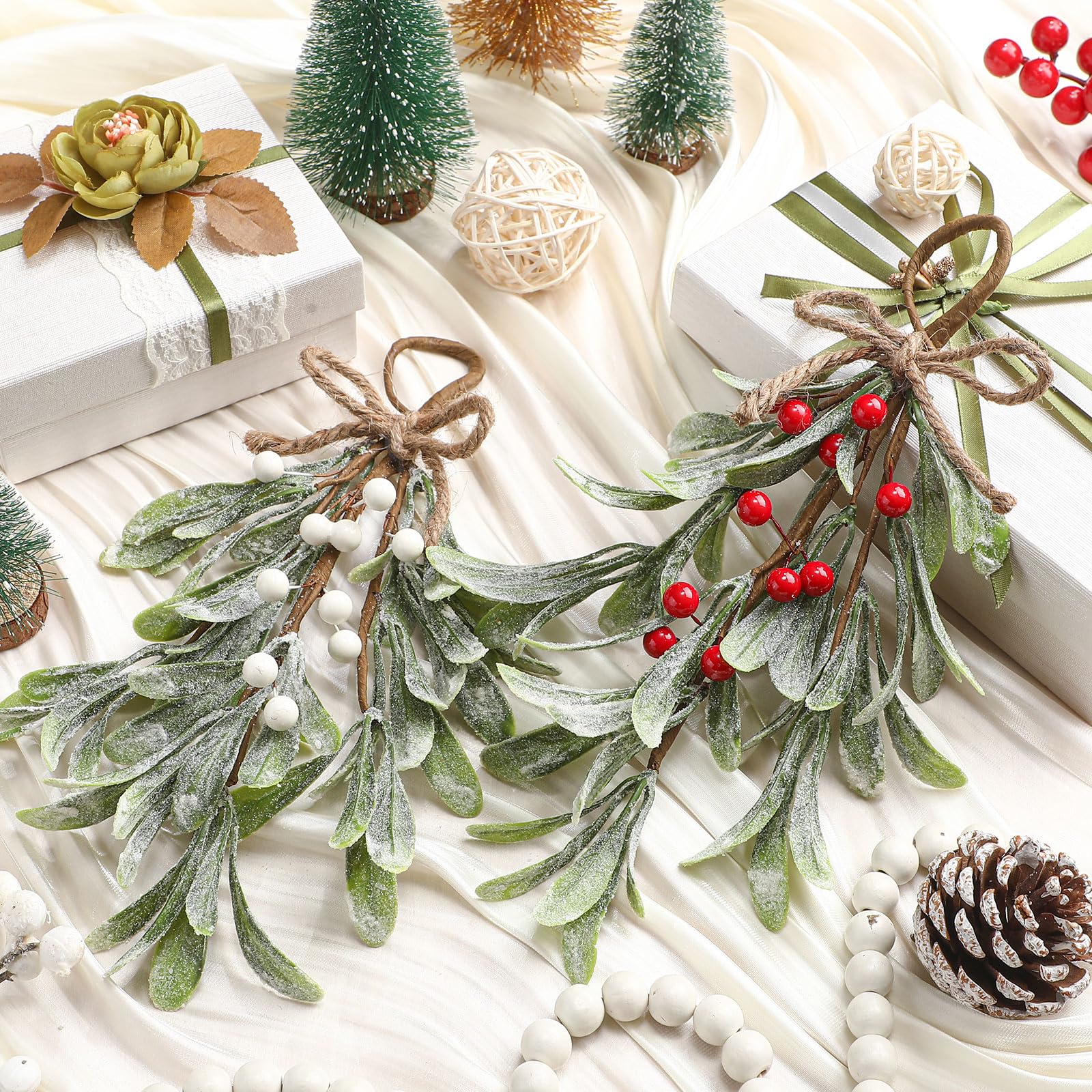 Dilunave Künstlicher Mistelzweig Pick, Büffel, karierte Schleife, weiße Beeren, Mistelzweig, küssende Kugel, Ornament, hängende Weihnachtsbaumschmuck für Weihnachtsfeiern, Dekorationen, Rot, Weiß, 2
