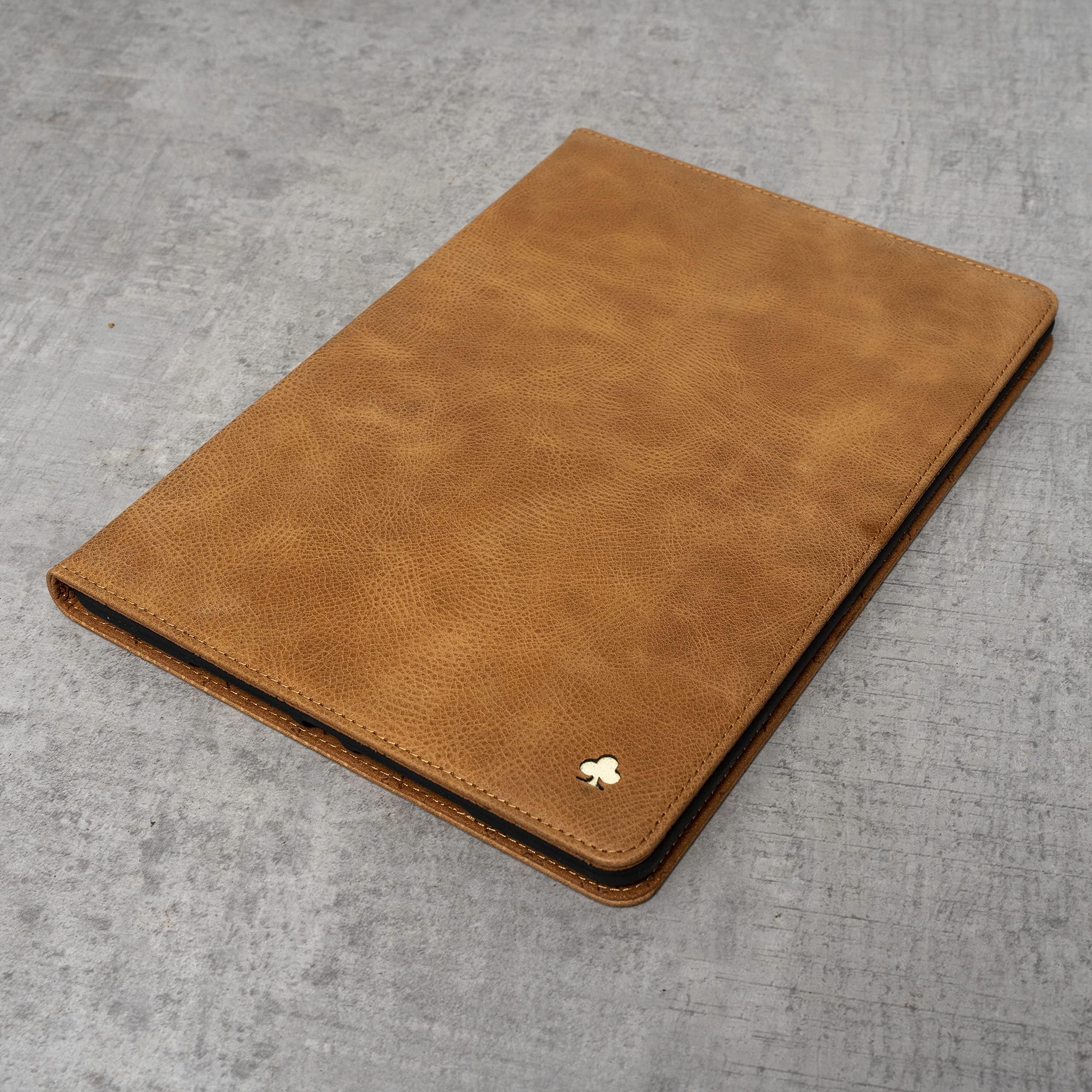 Porter Riley – Lederhülle kompatibel mit iPad Air 13" M4 (2026), M3 (2025) & M2 (2024). Hochwertiges Echtleder Standcase/Cover/Flip (Hellbraun)
