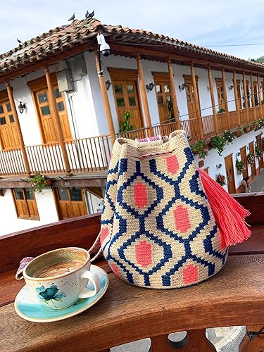 Miniatura 2 de Original Wayuu Mochila Bag For Women, Colombian boho bags, Handmade With Big Nice-Looking Tassels