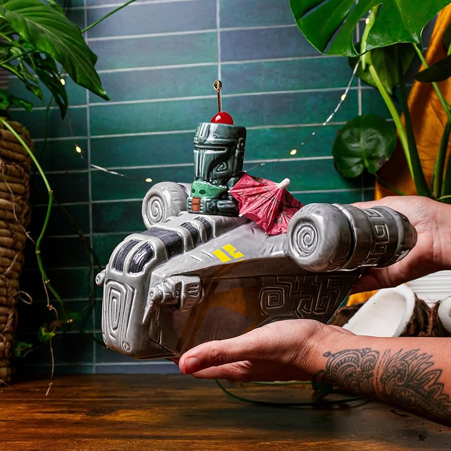 Amazon.com | Geeki Tikis Star Wars: The Mandalorian Razor Crest 55