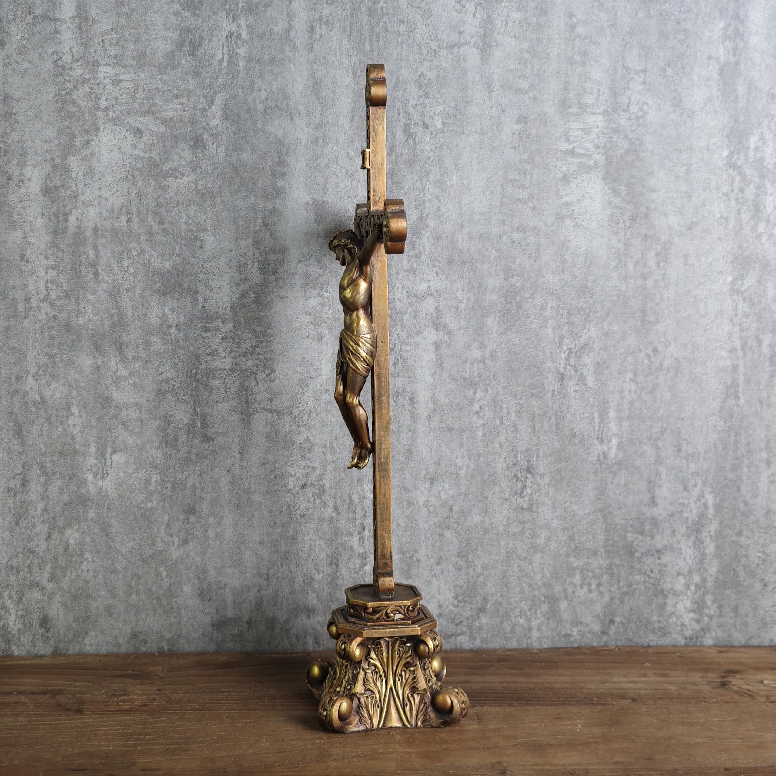 BC BUILDCLASSIC Crucifix sur pied croix religieuse peinte à la main or vintage 37,5 cm