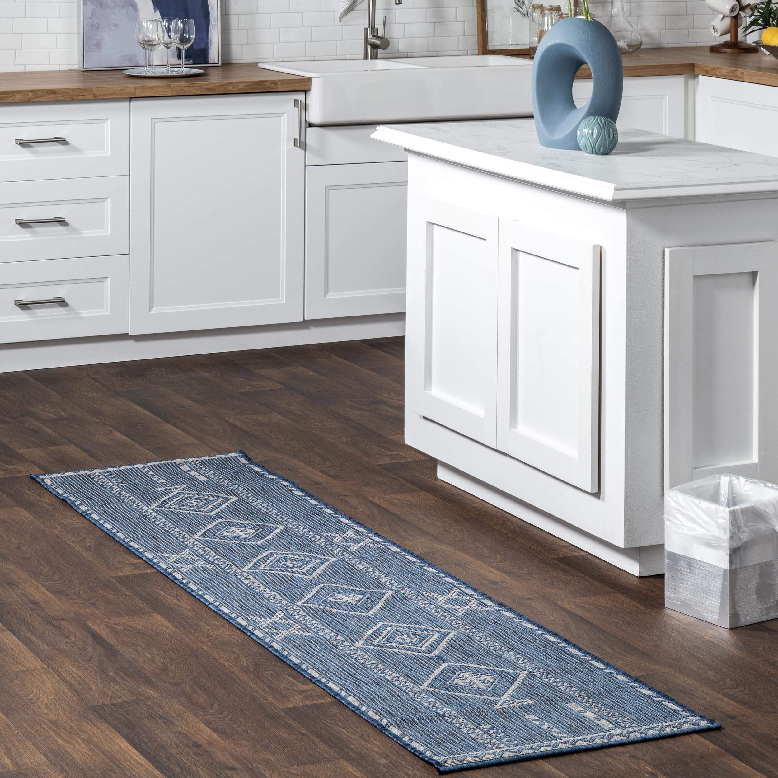 Tapis de couloir bleu nuLOOM Aria 0,6 x 2,4 m pour entrée et terrasse