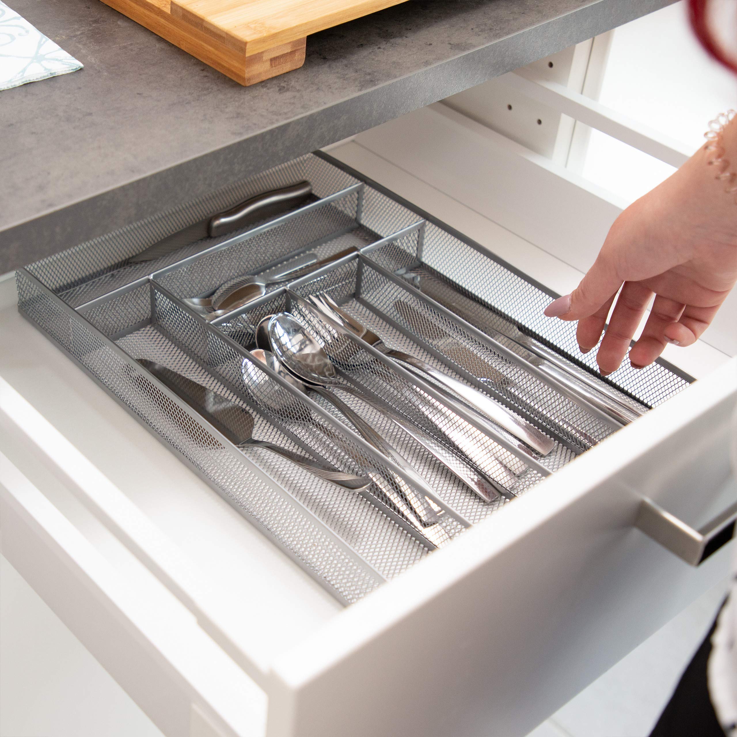 Relaxdays 10022513_46 Portaposate da Cassetto in Metallo Forato, Grande, Aperto, Misura L, HxLxP: 5,1x28,6x40,6 cm, Nero