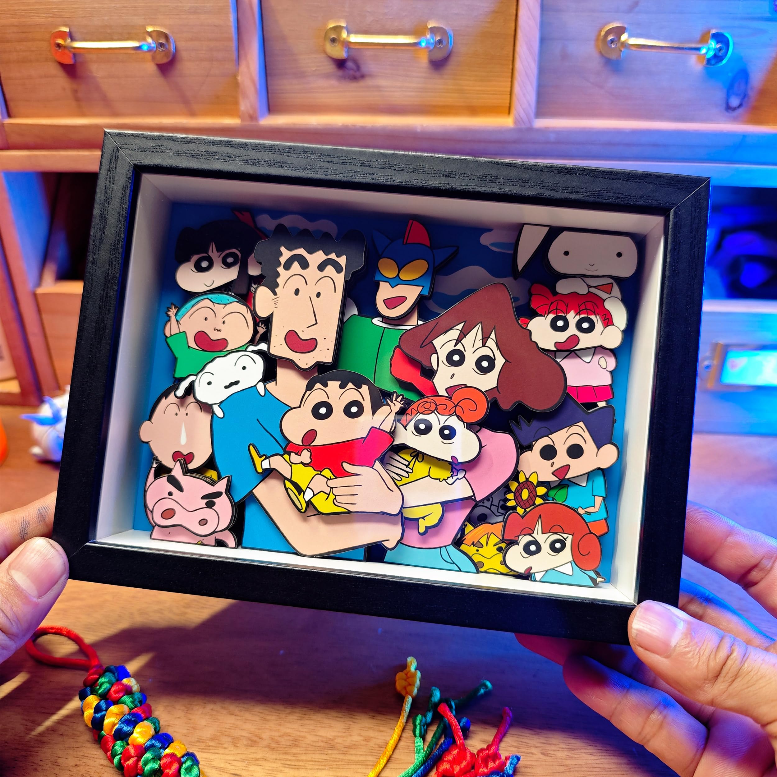 Amazon.co.jp: クレヨンしんちゃんの立体絵 画 グッズ 周辺 立体画